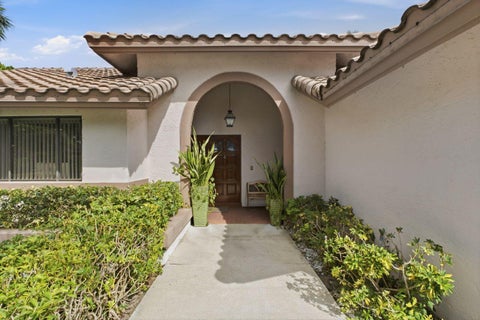 Tiny photo for 2719 Oak Tree Lane, Oakland Park, FL 33309 (MLS # B26049551)