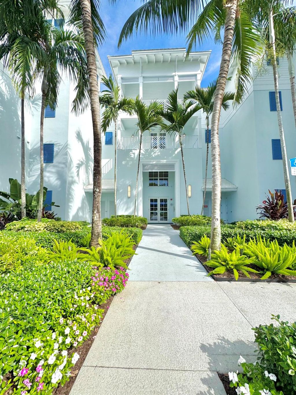 Photo of 341 Bay Colony Drive N #341, Juno Beach, FL 33408 (MLS # R11106920)