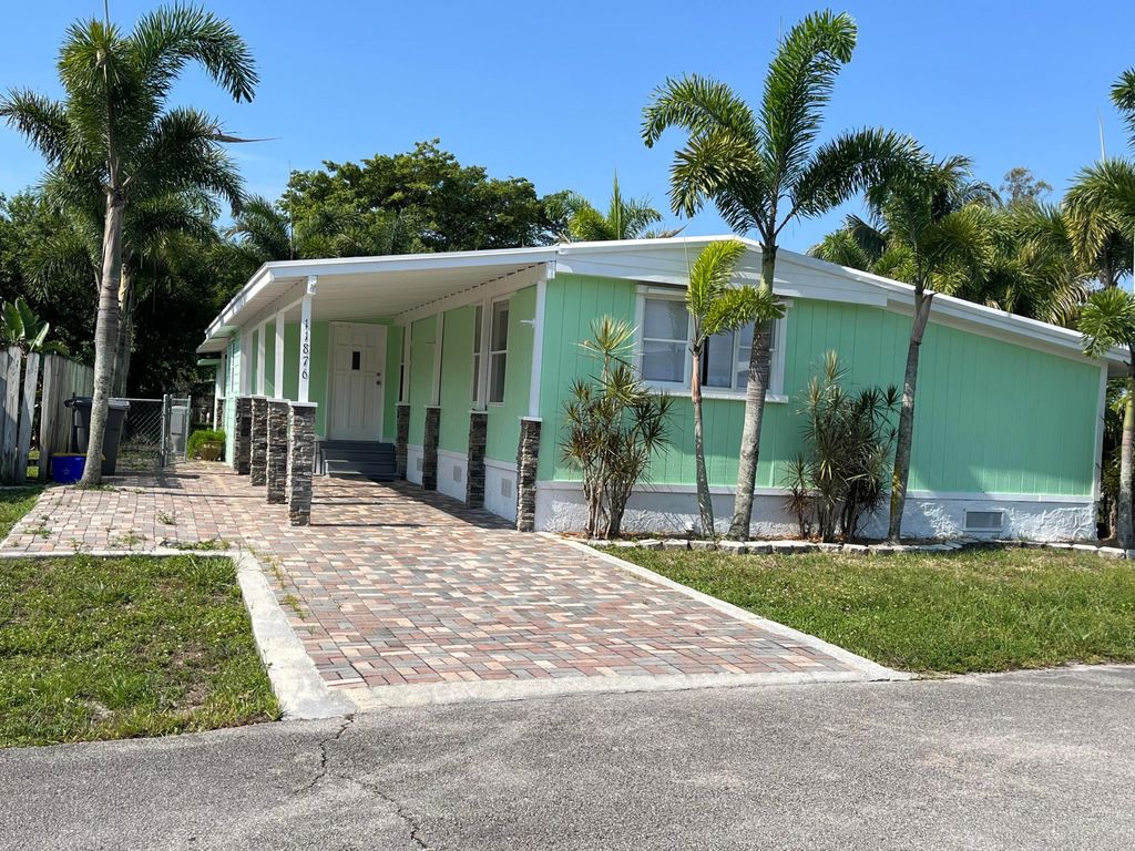 Photo of 11876 Atlantic Circle, Boca Raton, FL 33428 (MLS # R11093334)