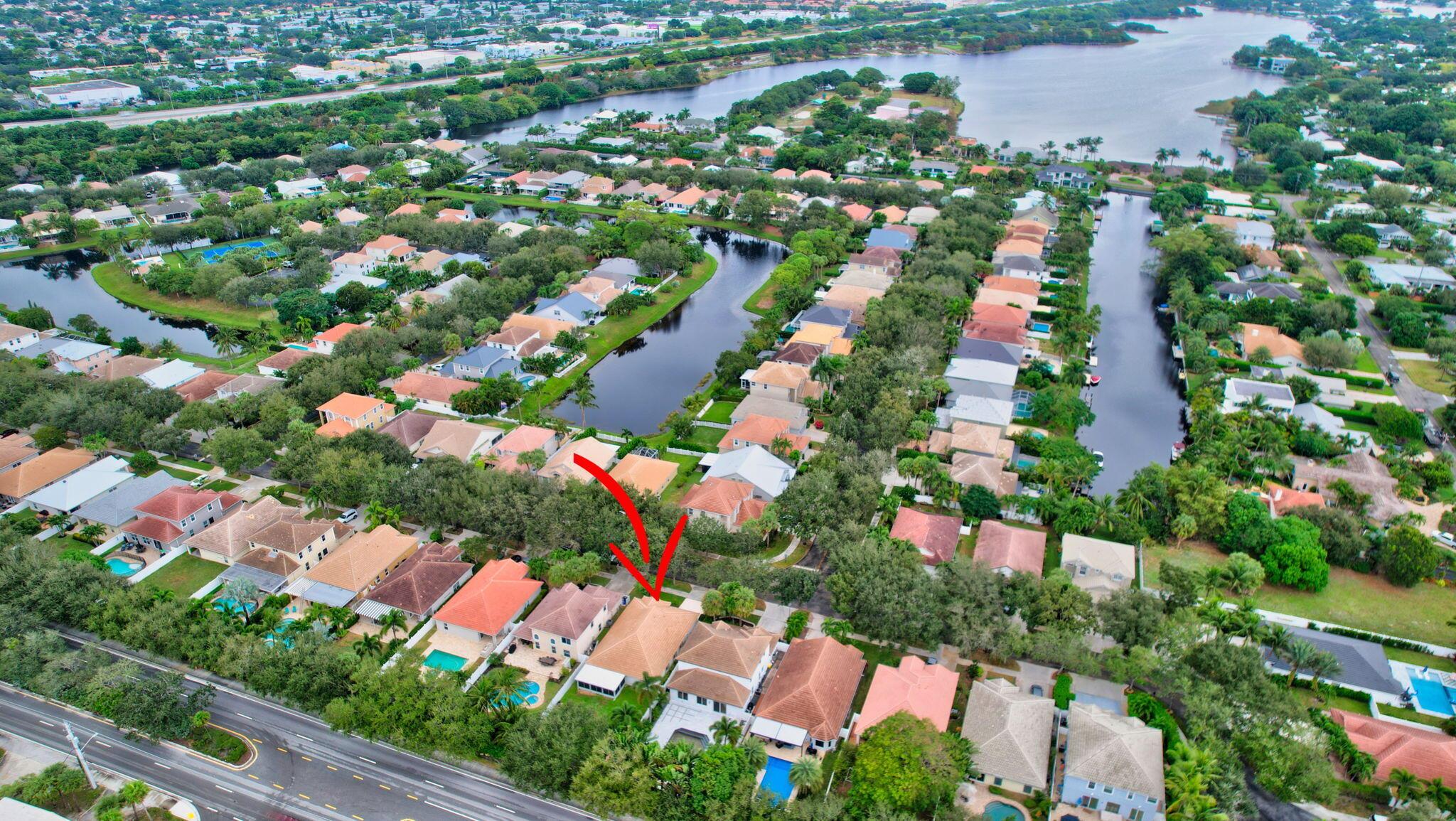 DELRAY LAKES - Residential