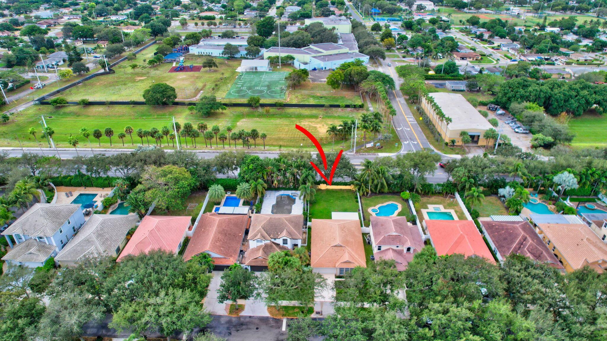 DELRAY LAKES - Residential