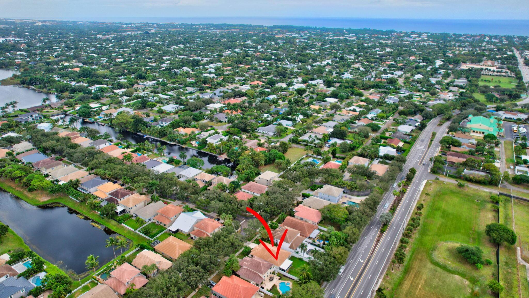 DELRAY LAKES - Residential