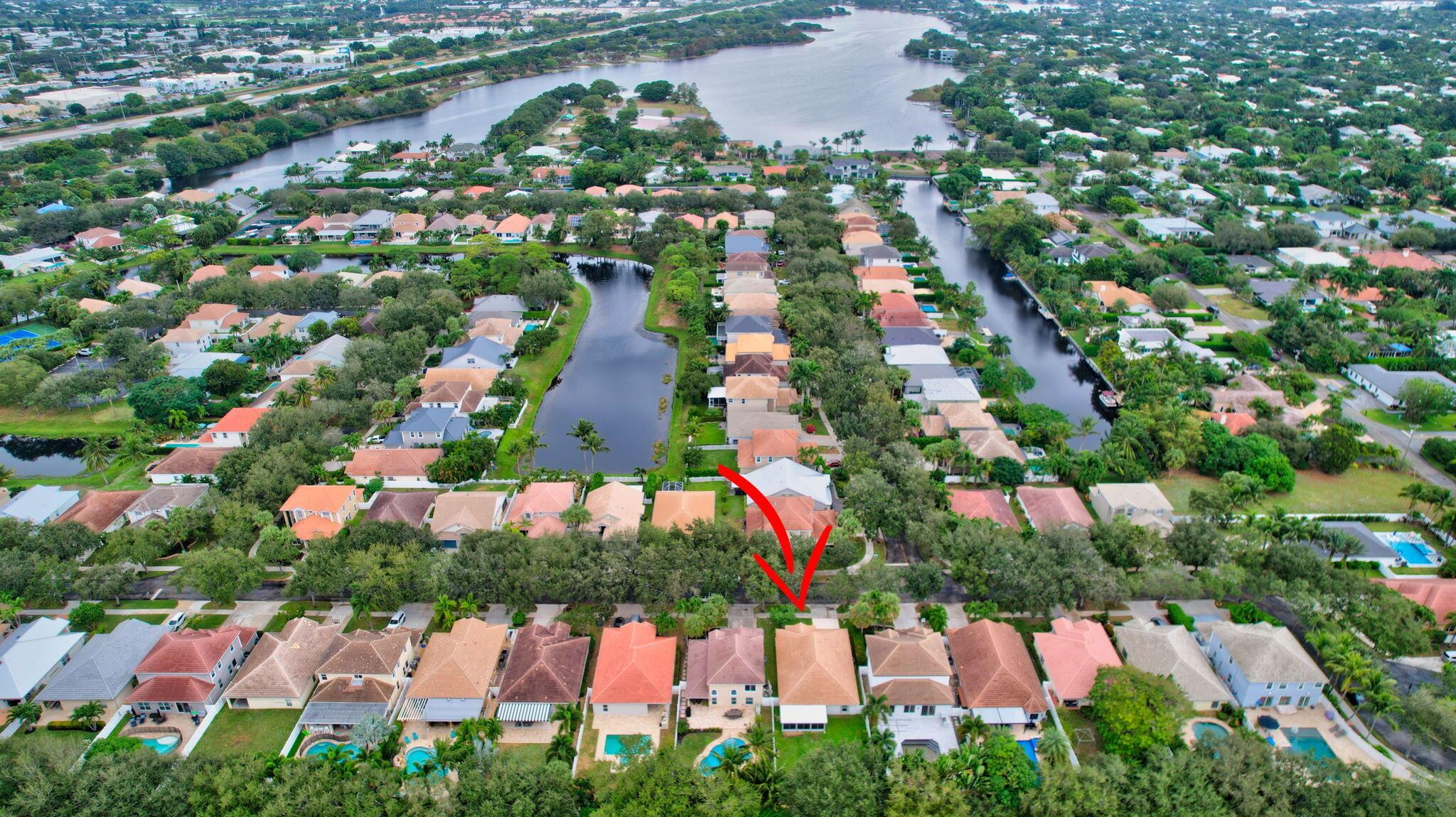 DELRAY LAKES - Residential