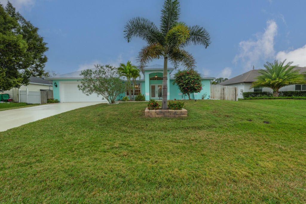 Photo of 3353 SW Frankford Street, Port Saint Lucie, FL 34953 (MLS # R10951880)