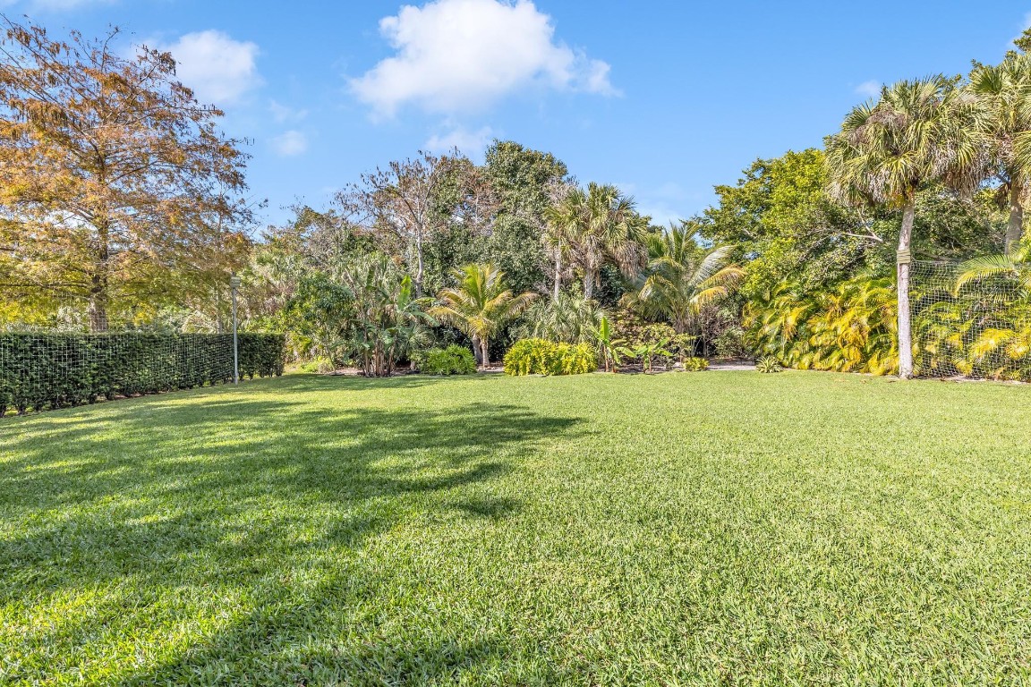 Pinehurst Woods 166-14 B - Residential