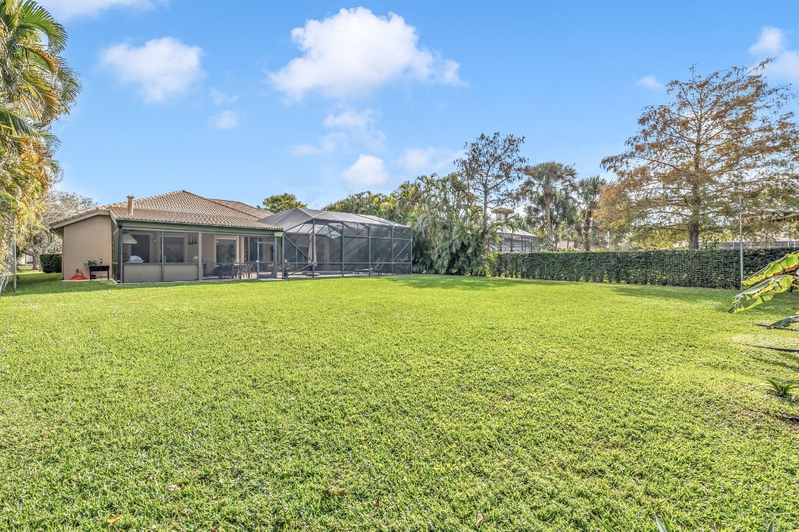 Pinehurst Woods 166-14 B - Residential