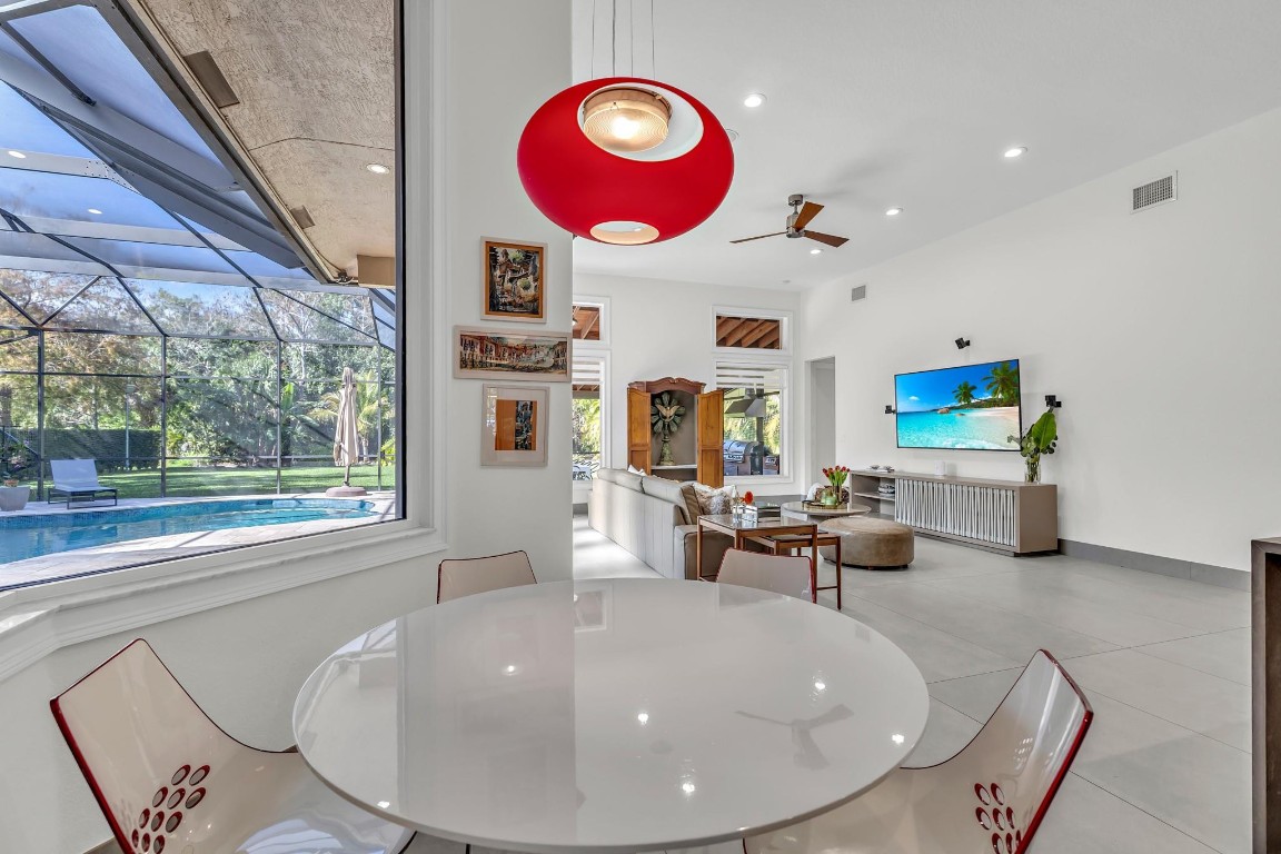 Pinehurst Woods 166-14 B - Residential