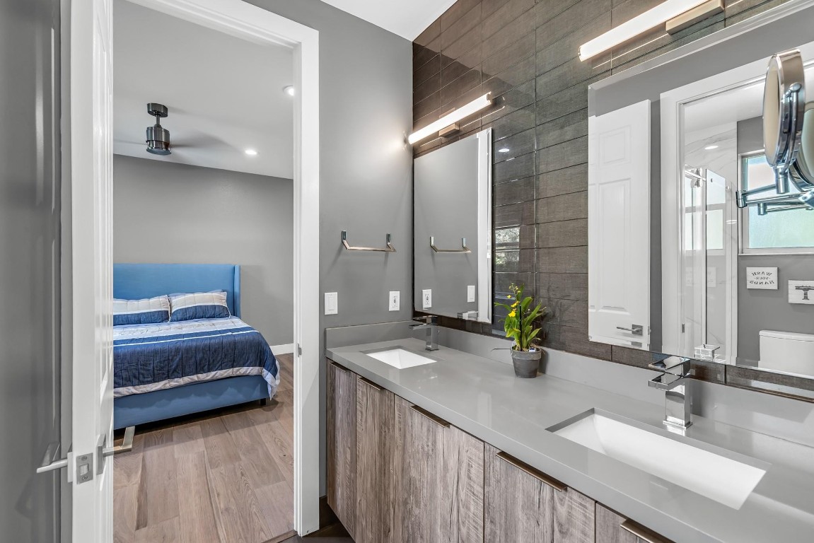 Pinehurst Woods 166-14 B - Residential