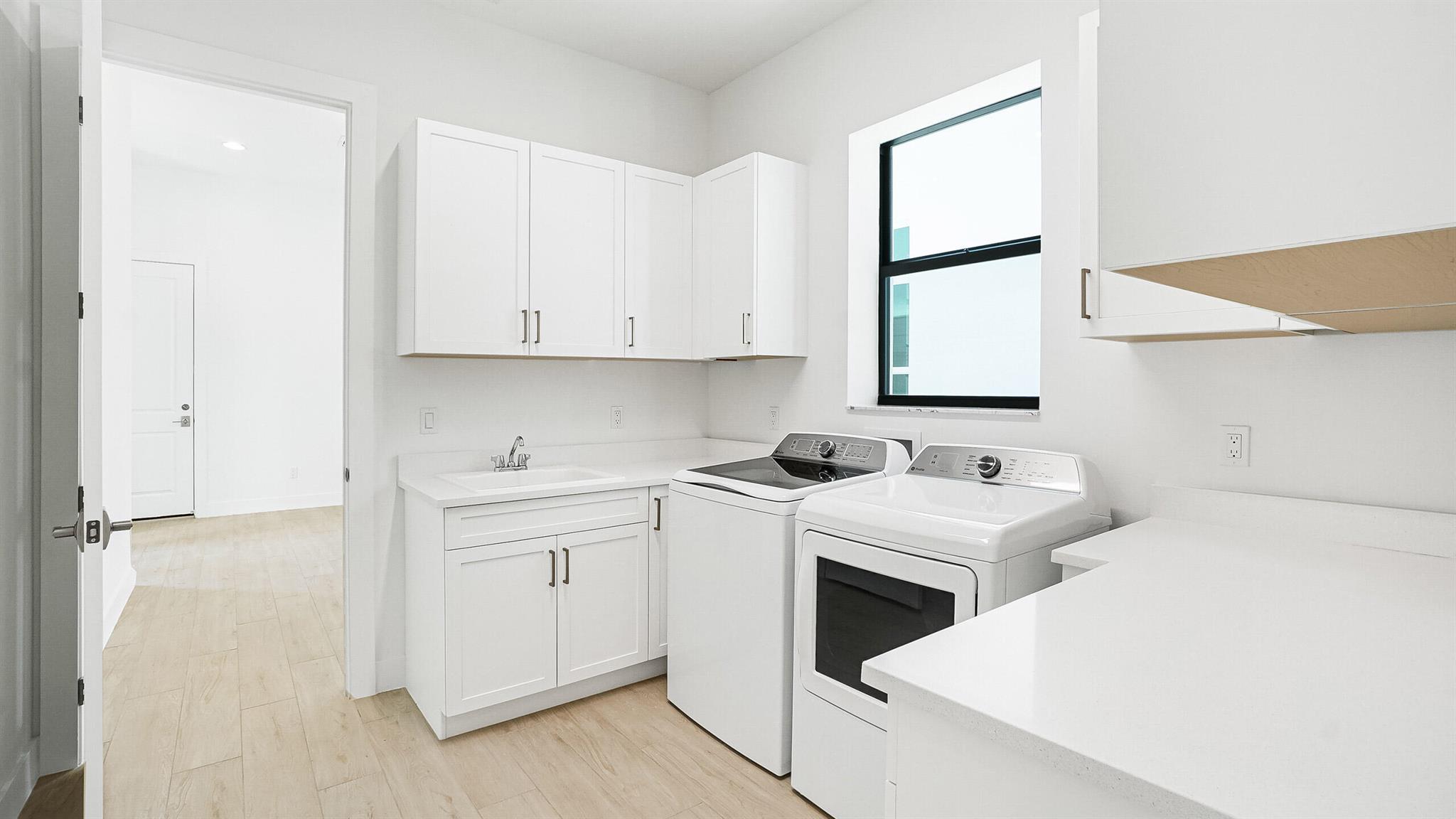 ALTON NEIGHBORHOOD - Residential