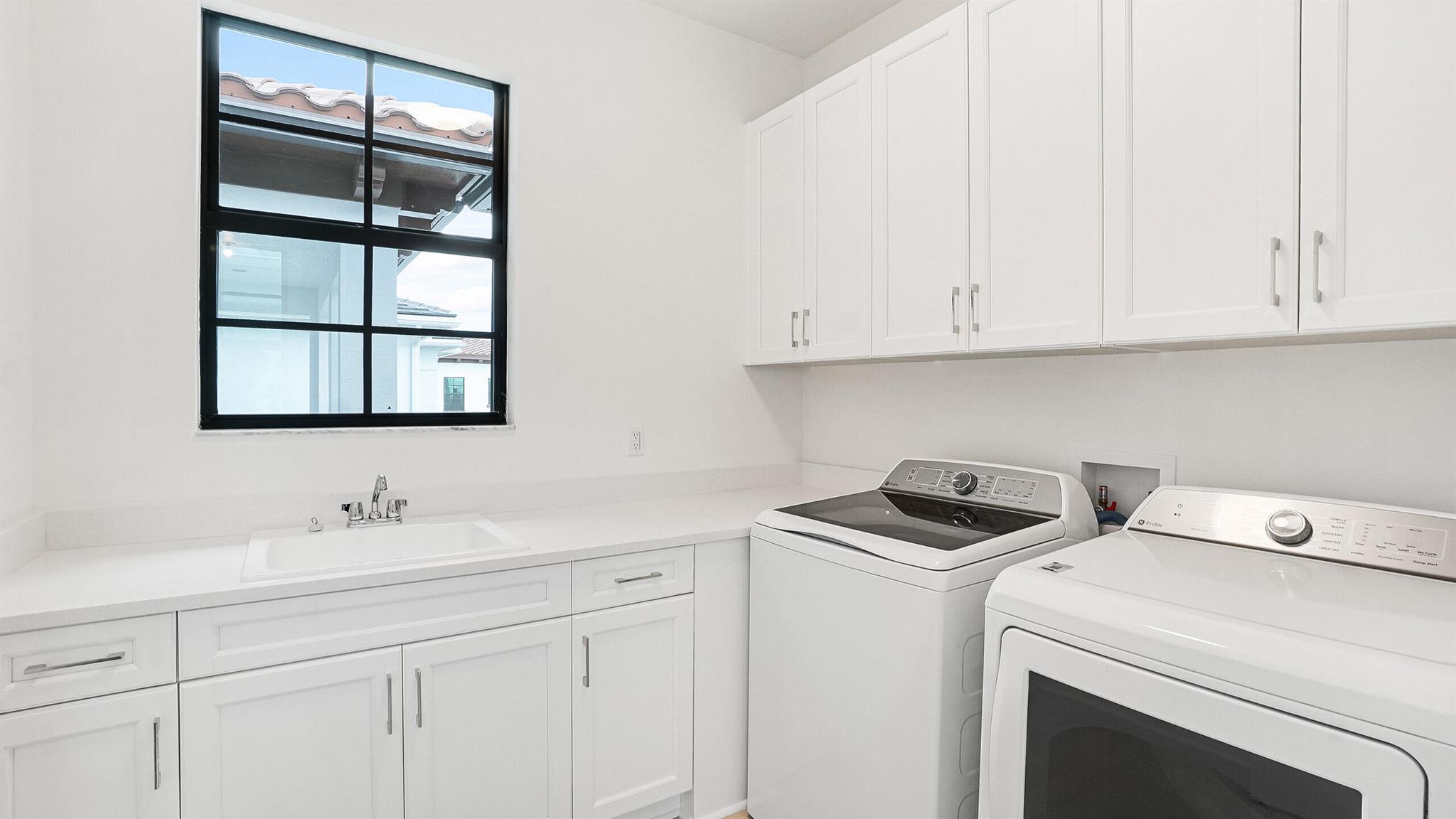 ALTON NEIGHBORHOOD - Residential