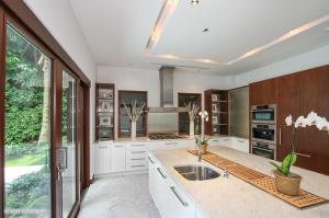 Worth Ave North to Wells - Residential