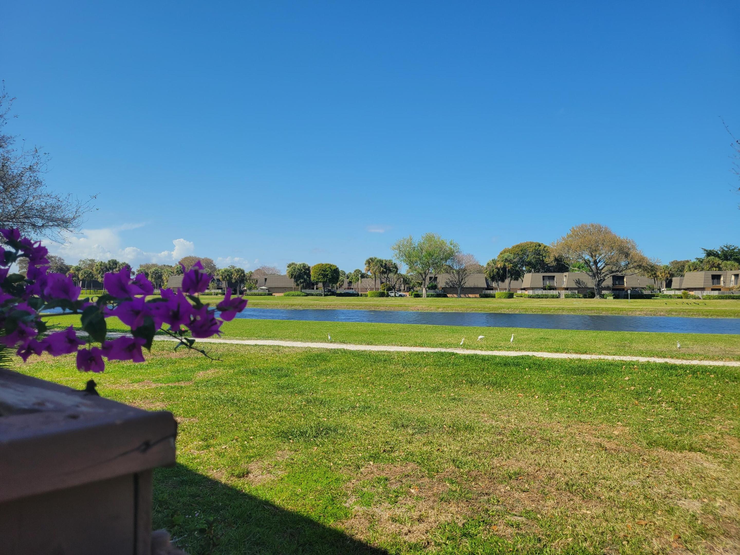 VILLAGE OF SANDALWOOD LAKES SOUTH - Residential