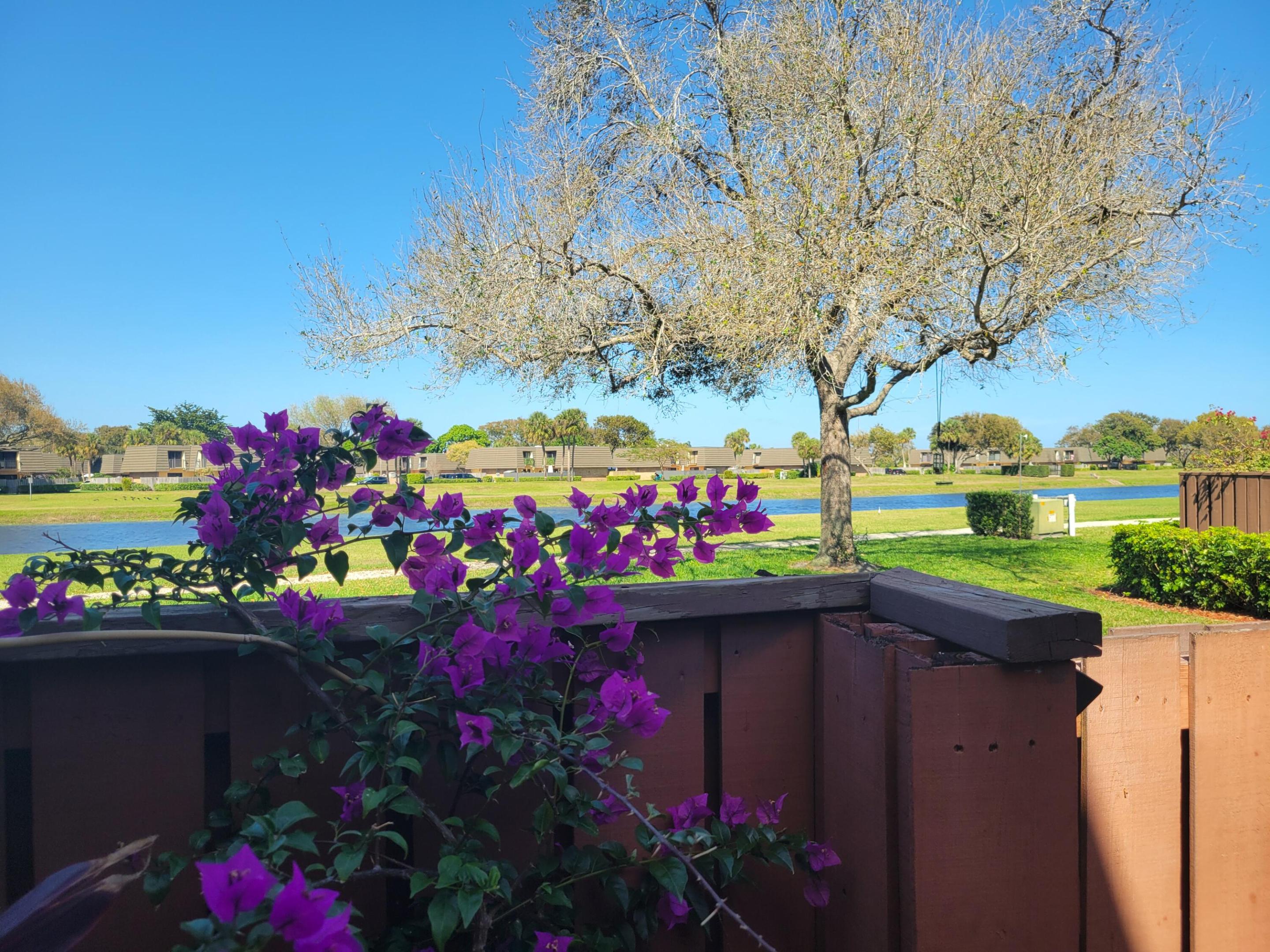 VILLAGE OF SANDALWOOD LAKES SOUTH - Residential