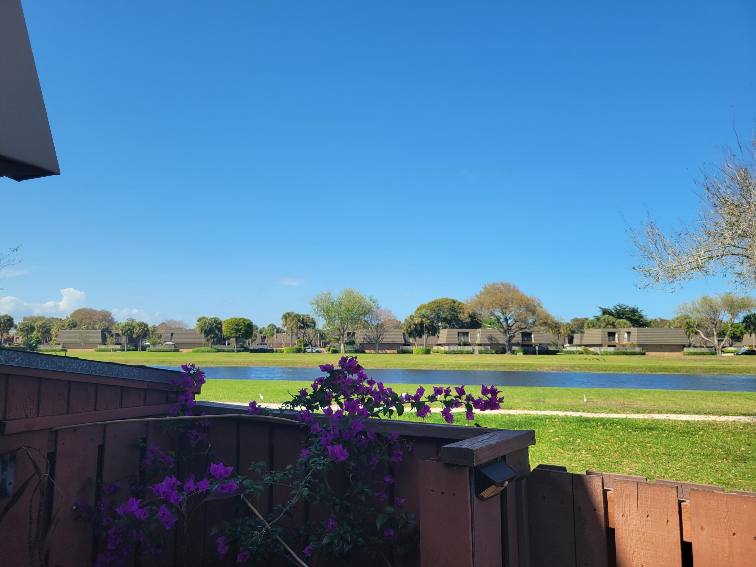 VILLAGE OF SANDALWOOD LAKES SOUTH - Residential