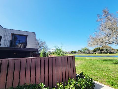 6407 64th Way West Palm Beach FL 33409