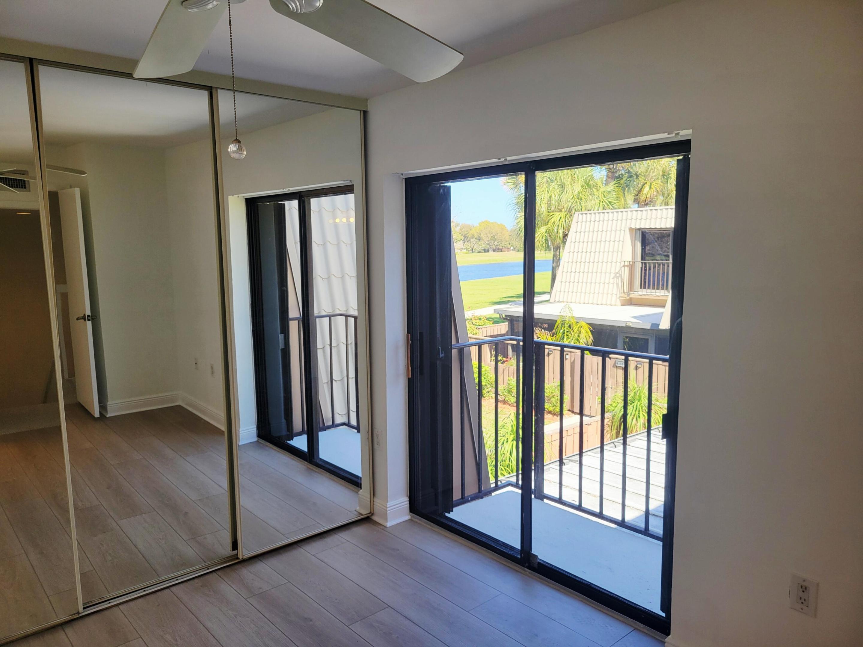 VILLAGE OF SANDALWOOD LAKES SOUTH - Residential