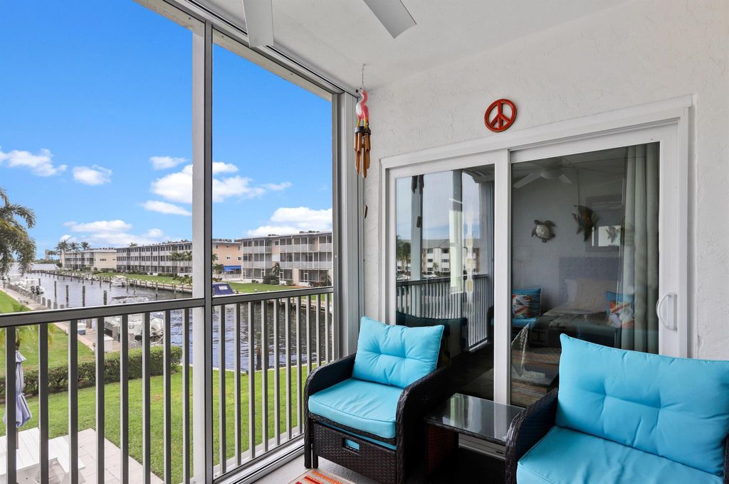 Photo of 236 Castlewood Drive #205, North Palm Beach, FL 33408 (MLS # R10925880)