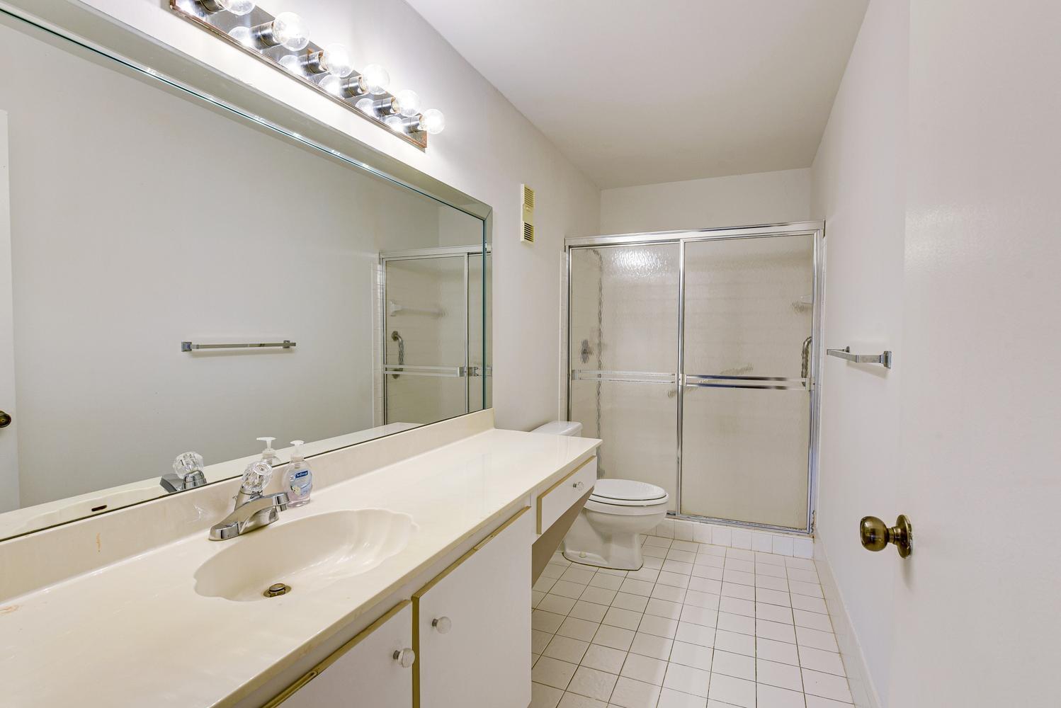 WHISPER WALK SEC D CONDO - Residential