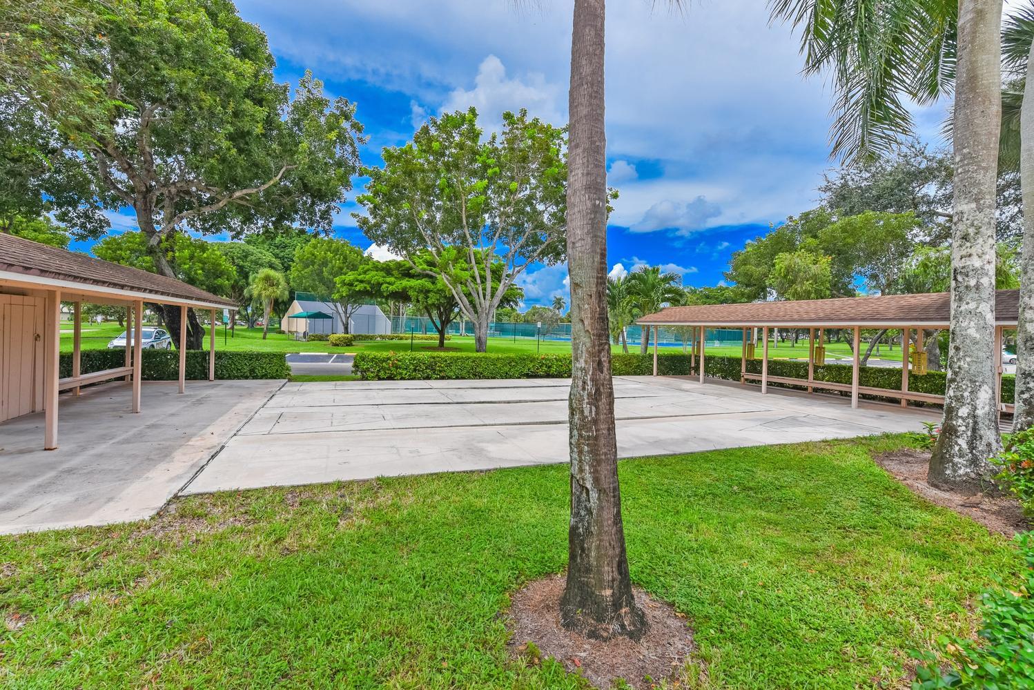 WHISPER WALK SEC D CONDO - Residential