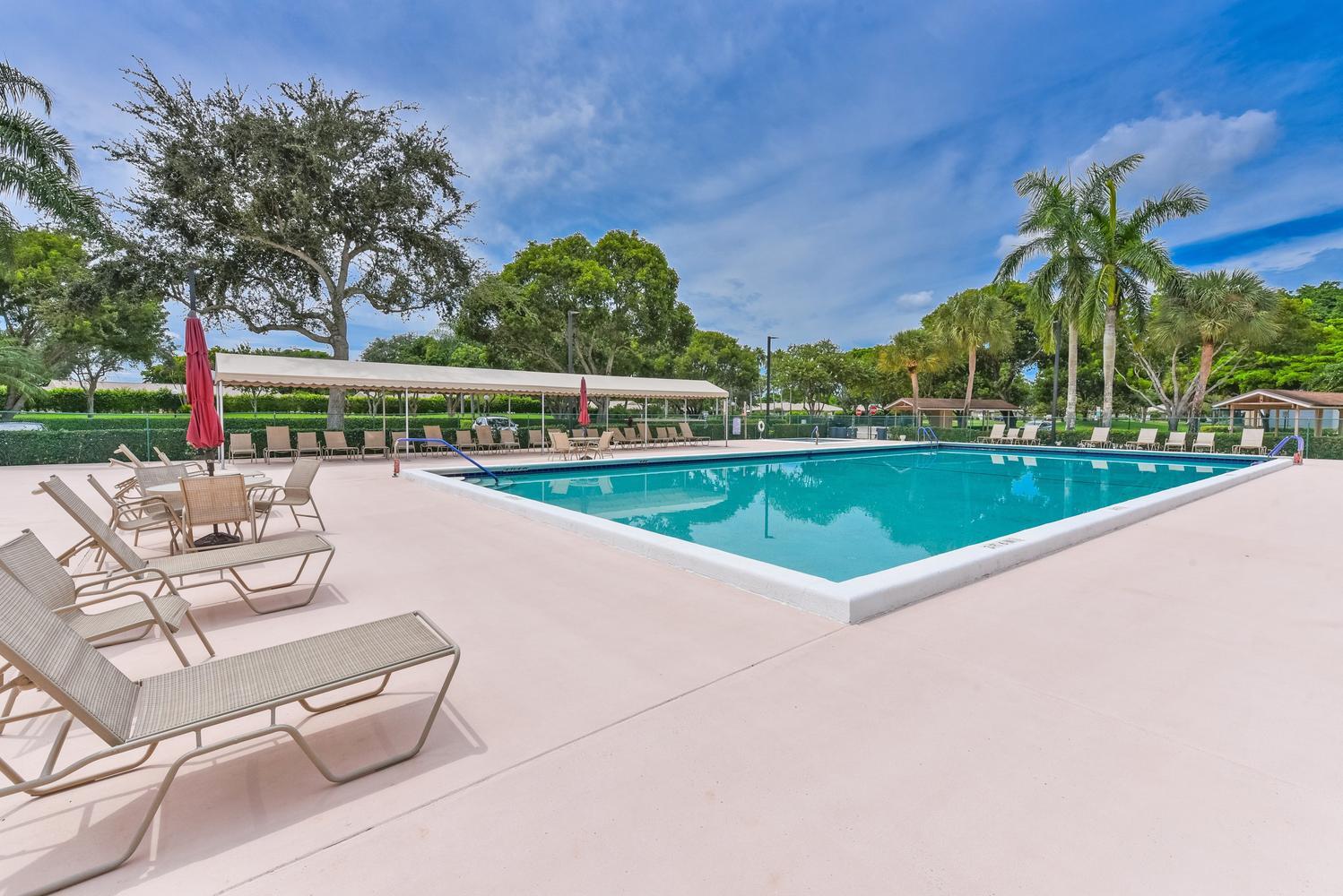 WHISPER WALK SEC D CONDO - Residential