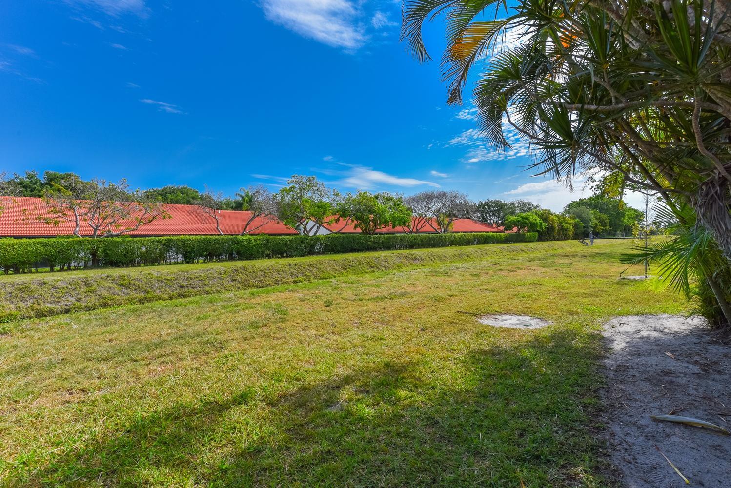 WHISPER WALK SEC D CONDO - Residential