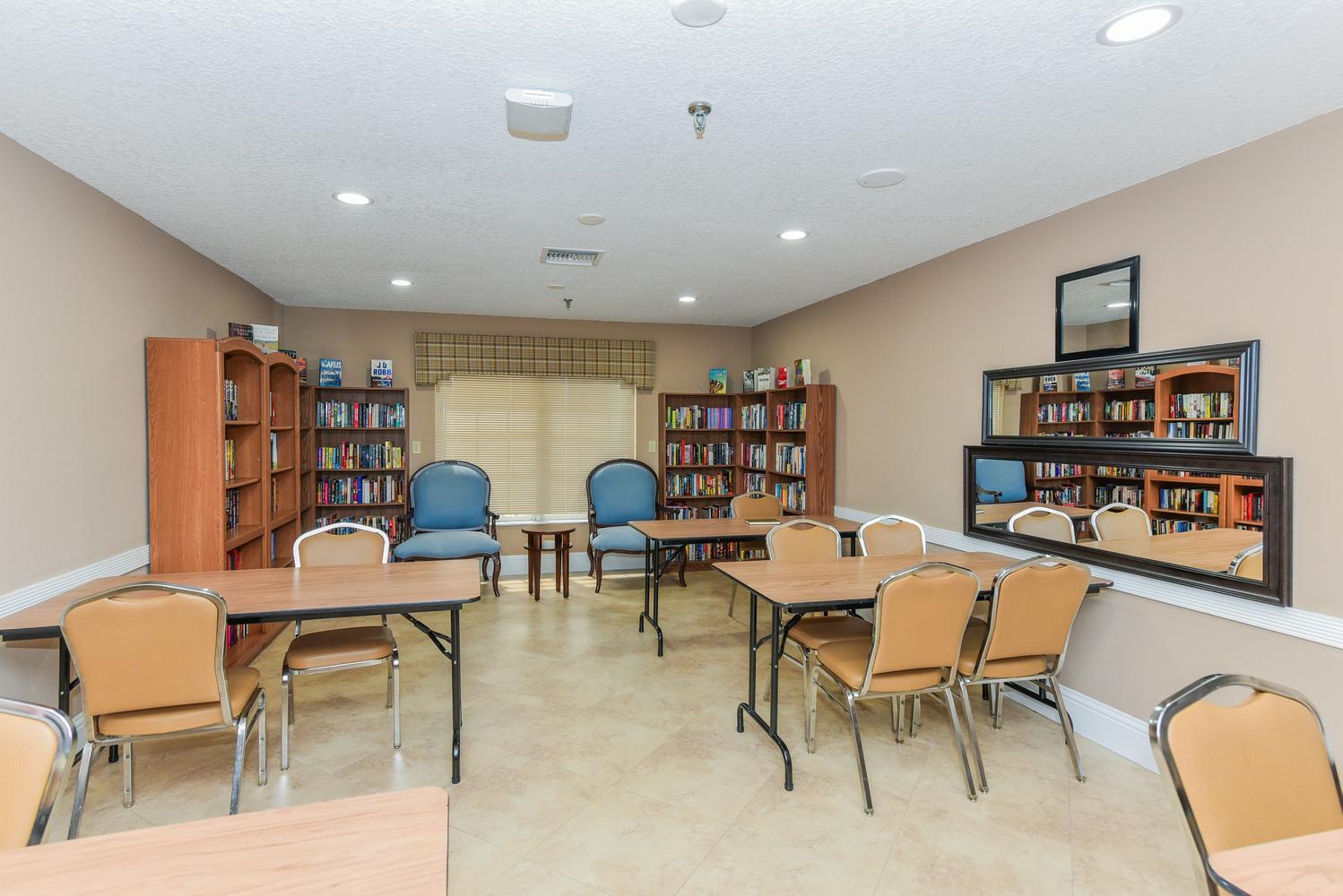 WHISPER WALK SEC D CONDO - Residential
