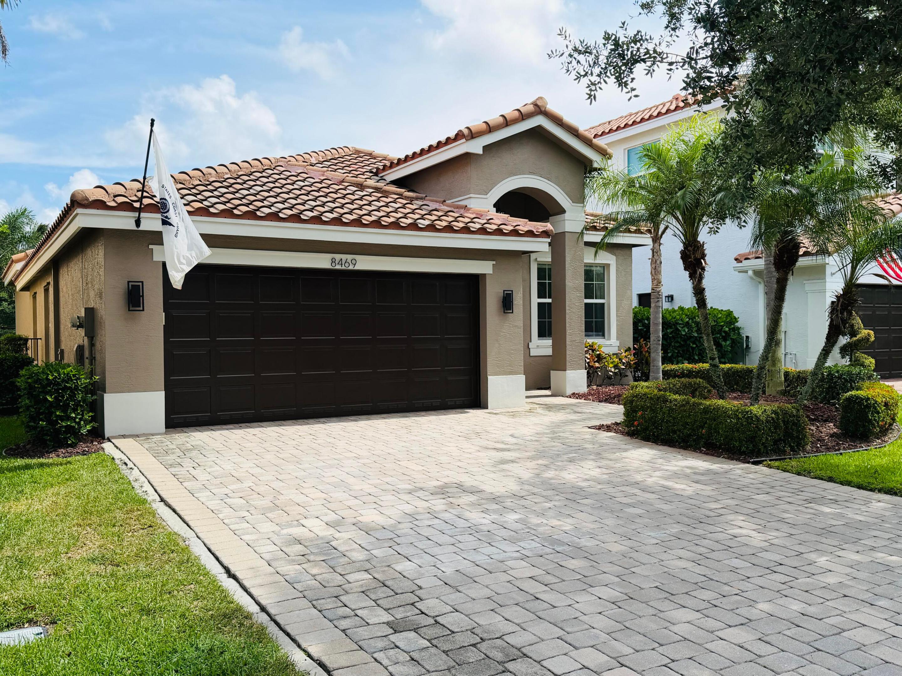 TRAILS AT CANYON 1 - Residential