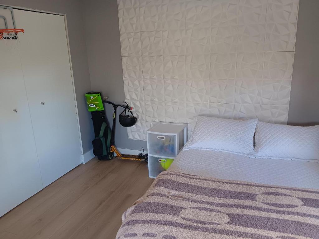 Sheffield Woods - Residential Lease