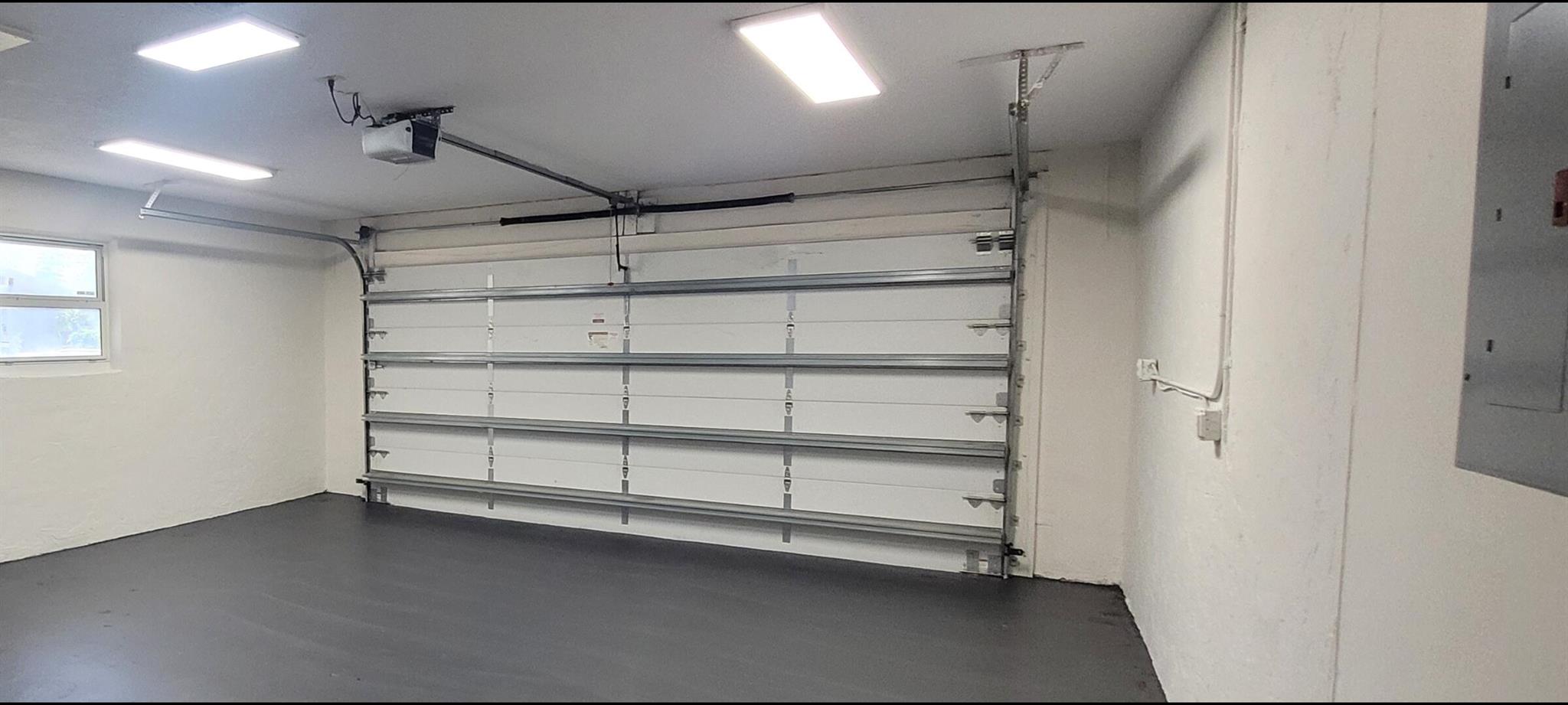 SUGAR POND MANOR OF WELLI - Residential Lease