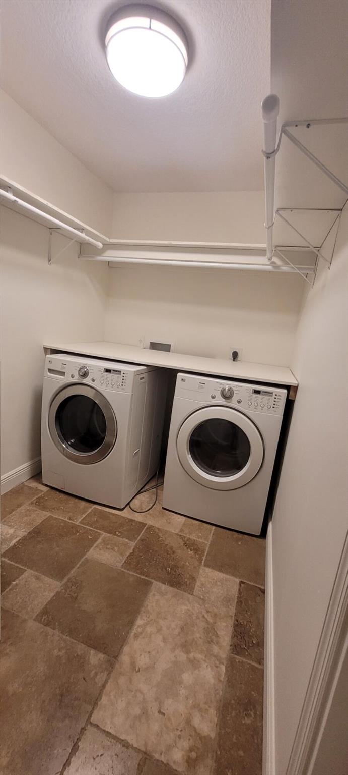 SUGAR POND MANOR OF WELLI - Residential Lease