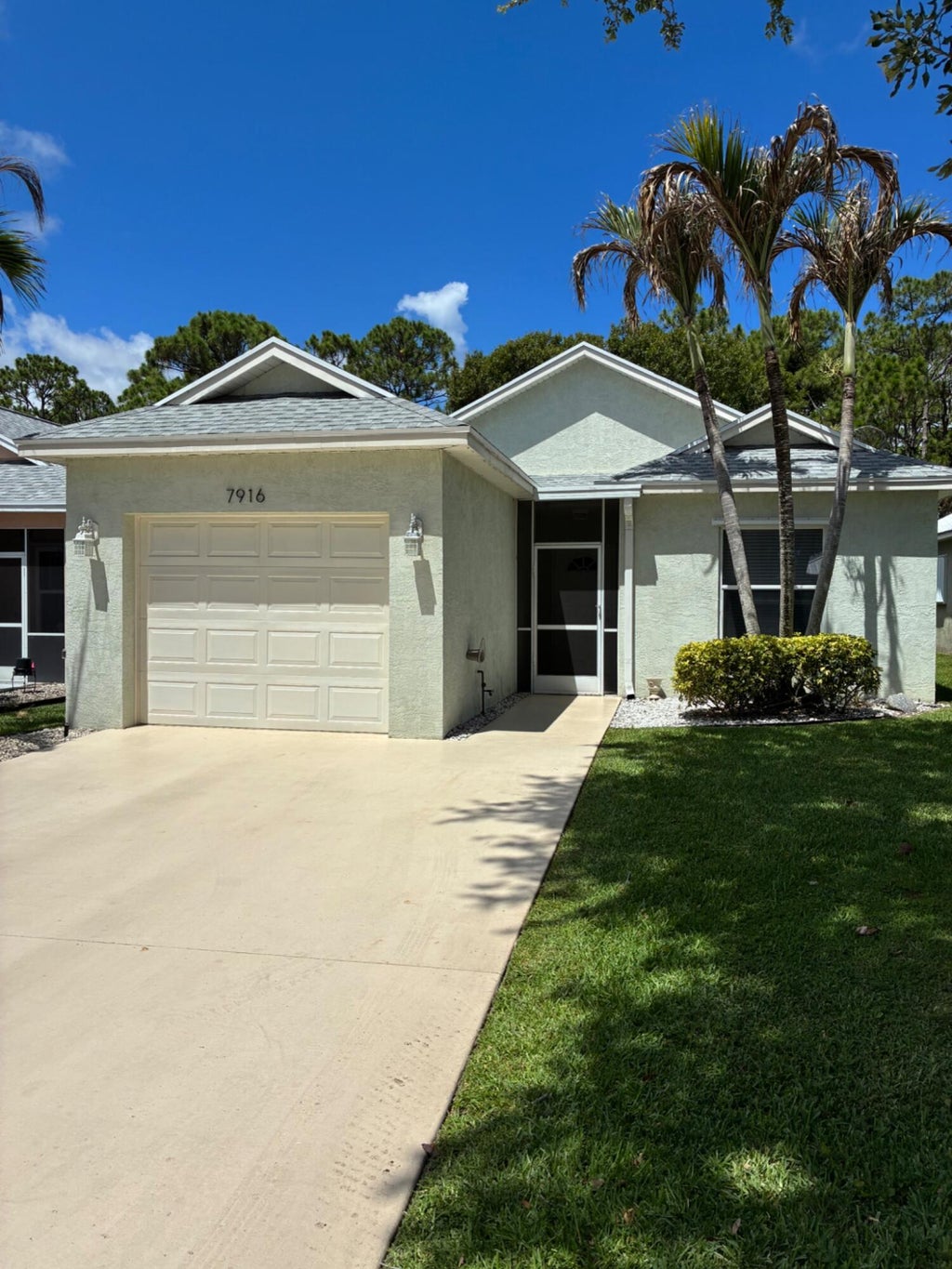 Photo of 7916 SE Sugar Pines Way, Hobe Sound, FL 33455 (MLS # B26036860)