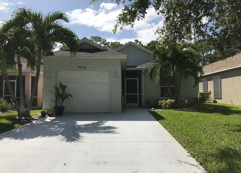 Photo of 7916 SE Sugar Pines Way, Hobe Sound, FL 33455 (MLS # B26036860)