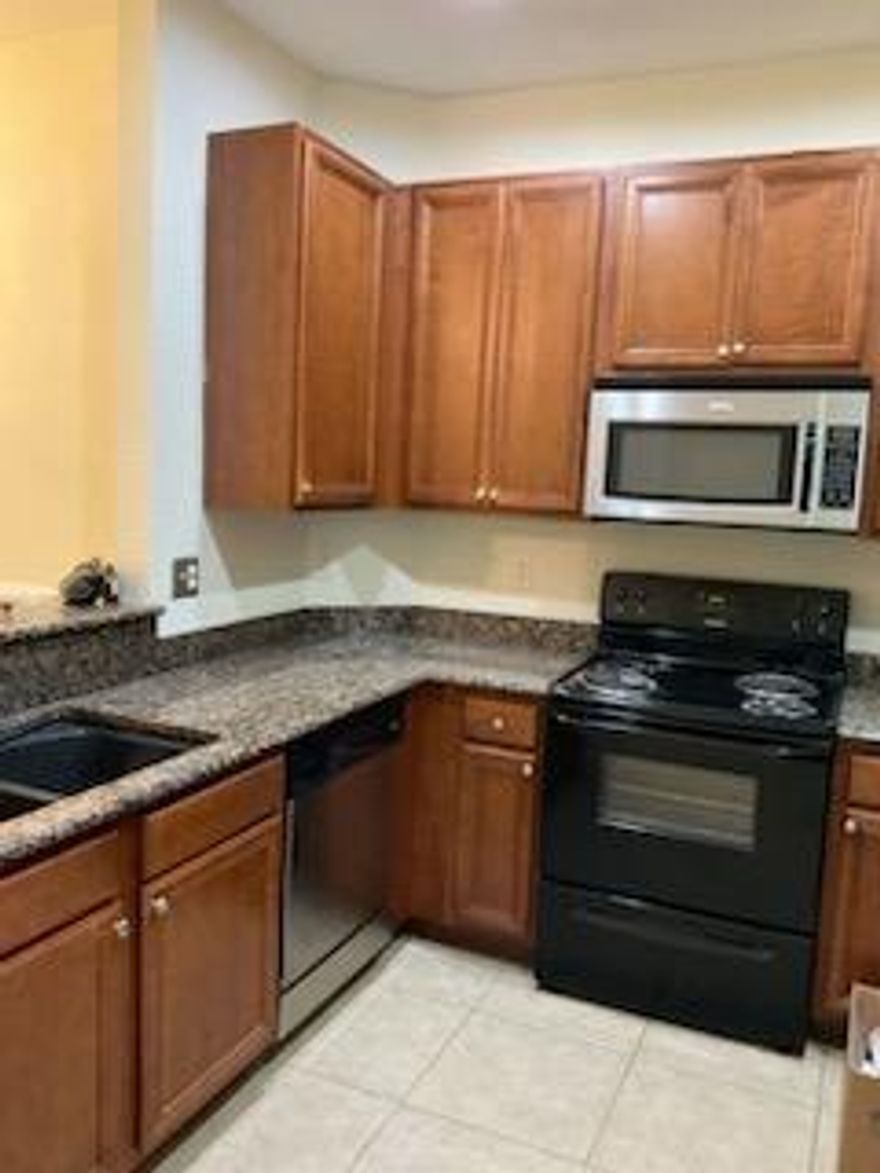 3 bed room 2 bath condo with garage on the ground floor in desirable lexington lakes gated community. heated pool, playground, gym,picnic area. located within walking distance to shopping and dining. rt. 95 and turnpike are just minutes away. granite counters pantry and storage room