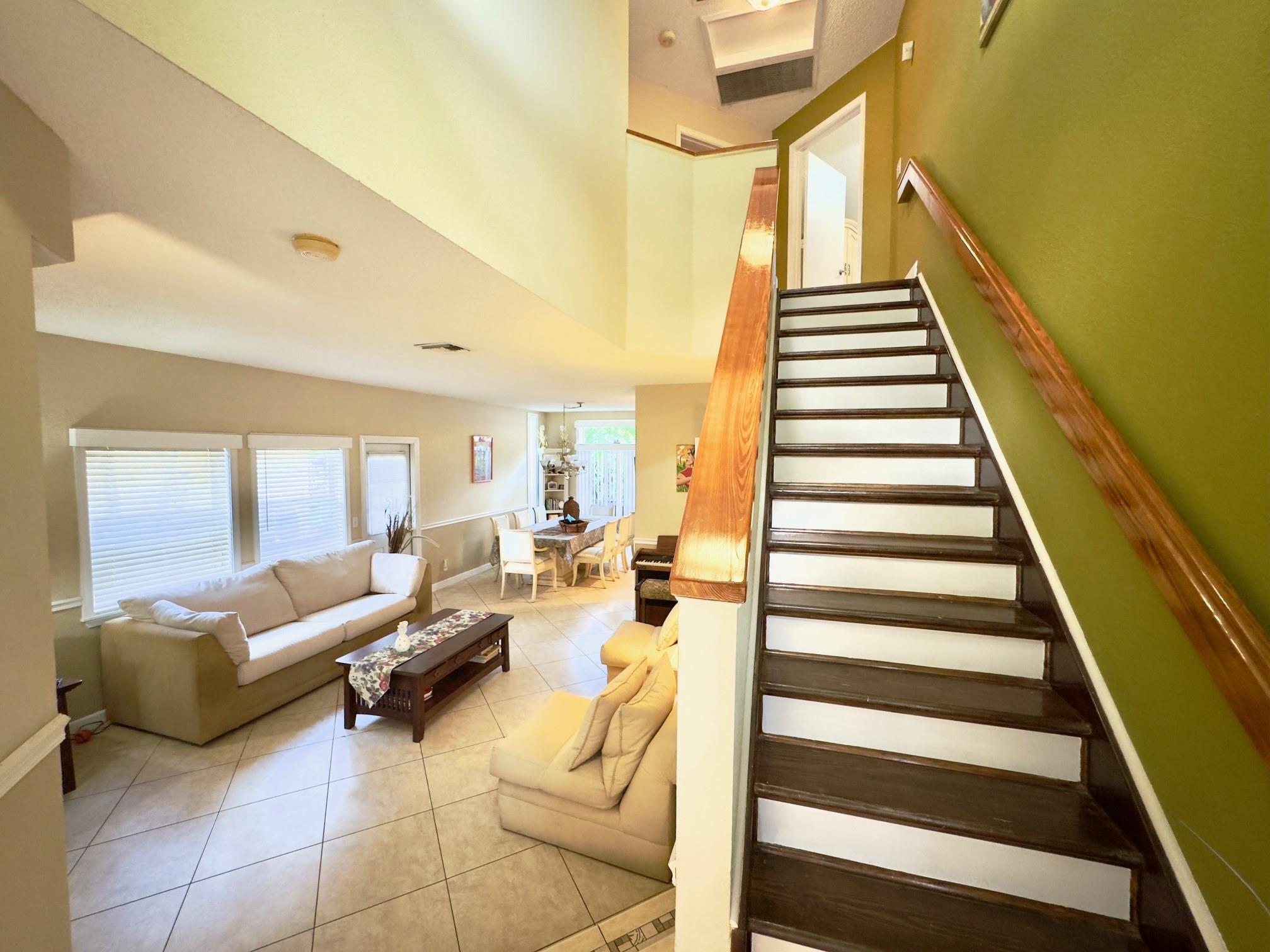 11229 Lakeview Dr