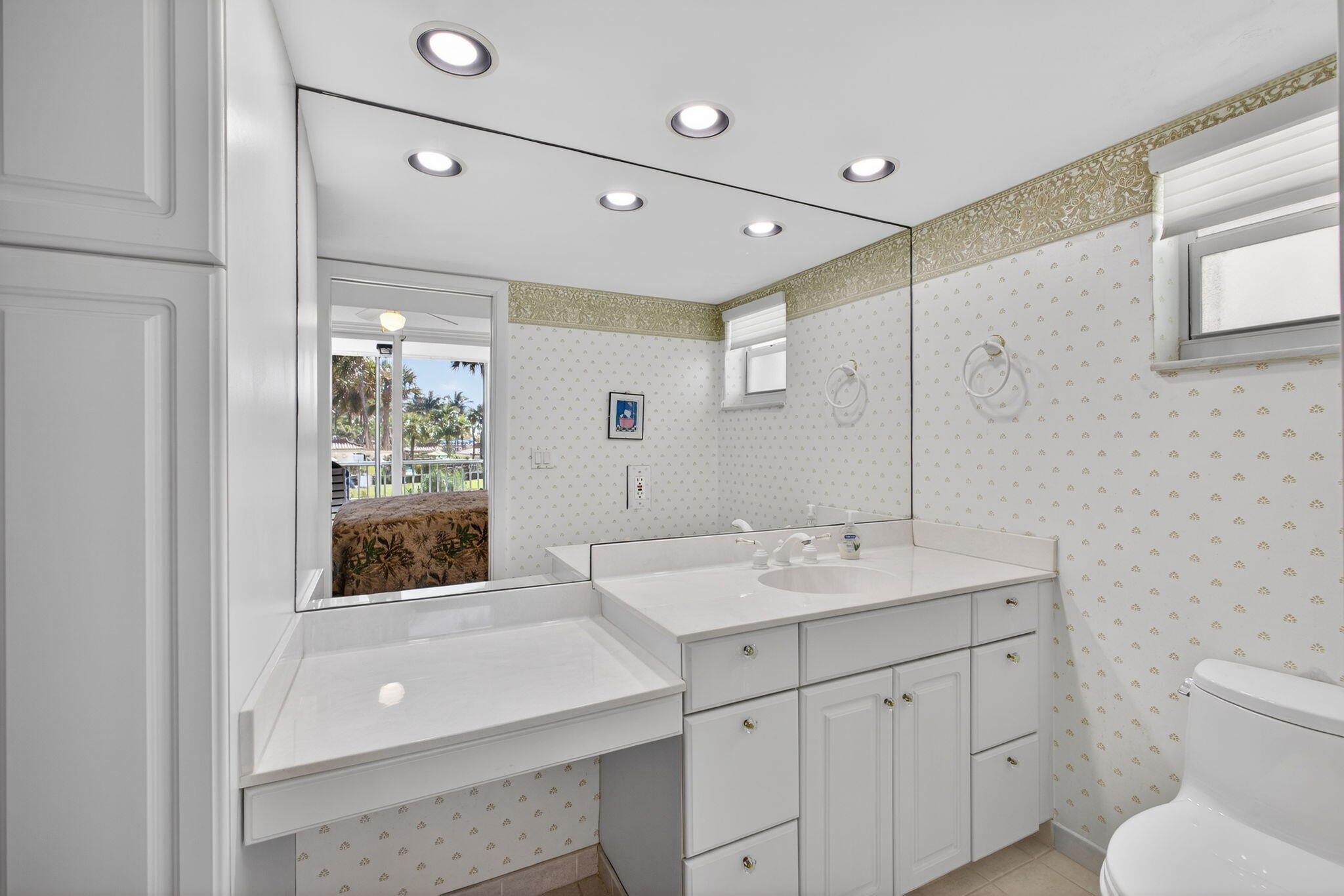 VILLAS ON THE OCEAN - Residential