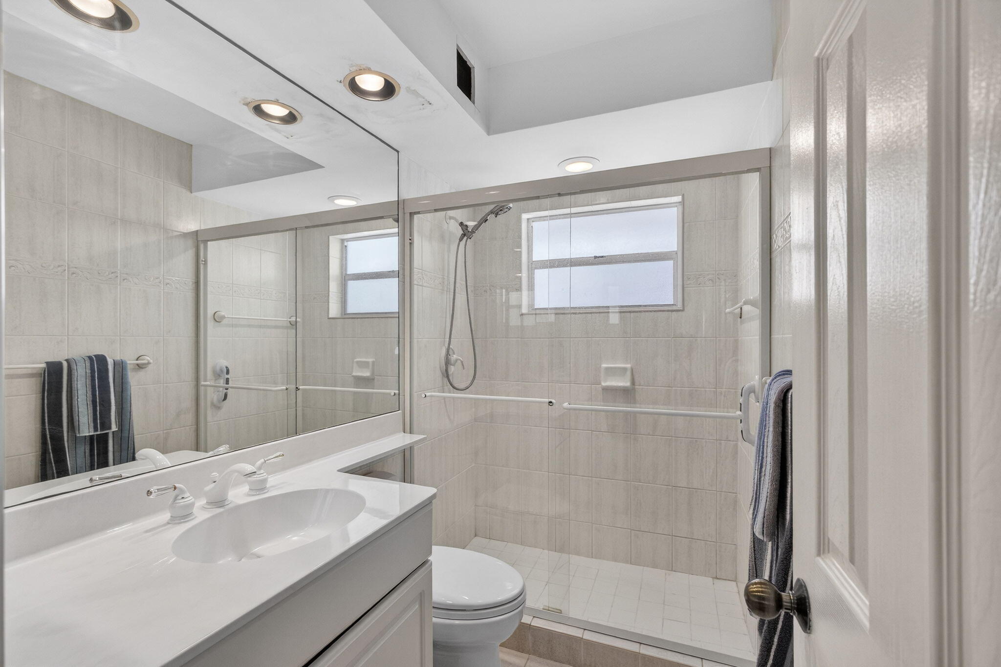 VILLAS ON THE OCEAN - Residential