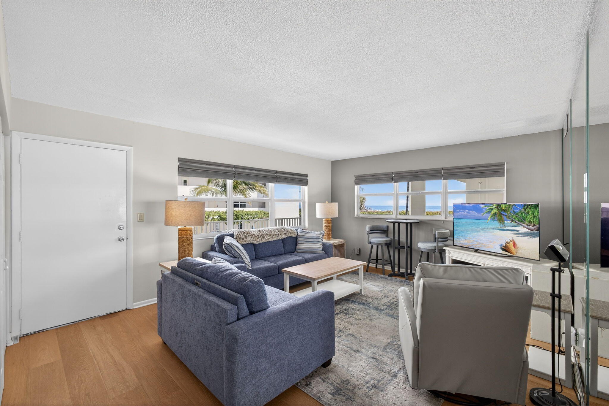 VILLAS ON THE OCEAN - Residential