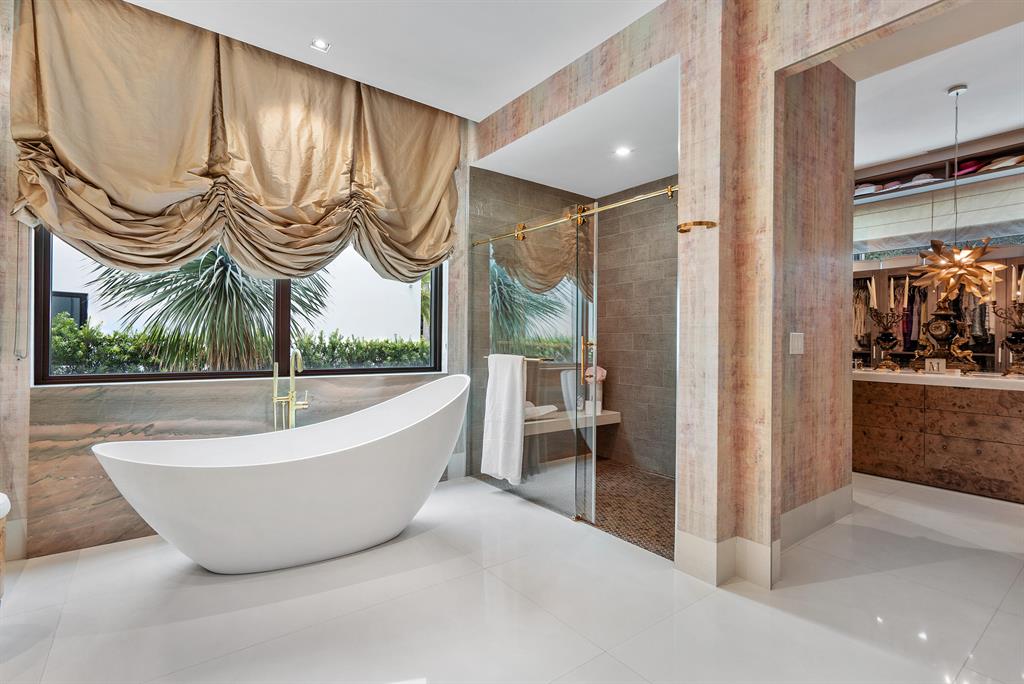 ST ANDREWS COUNTRY CLUB - Residential