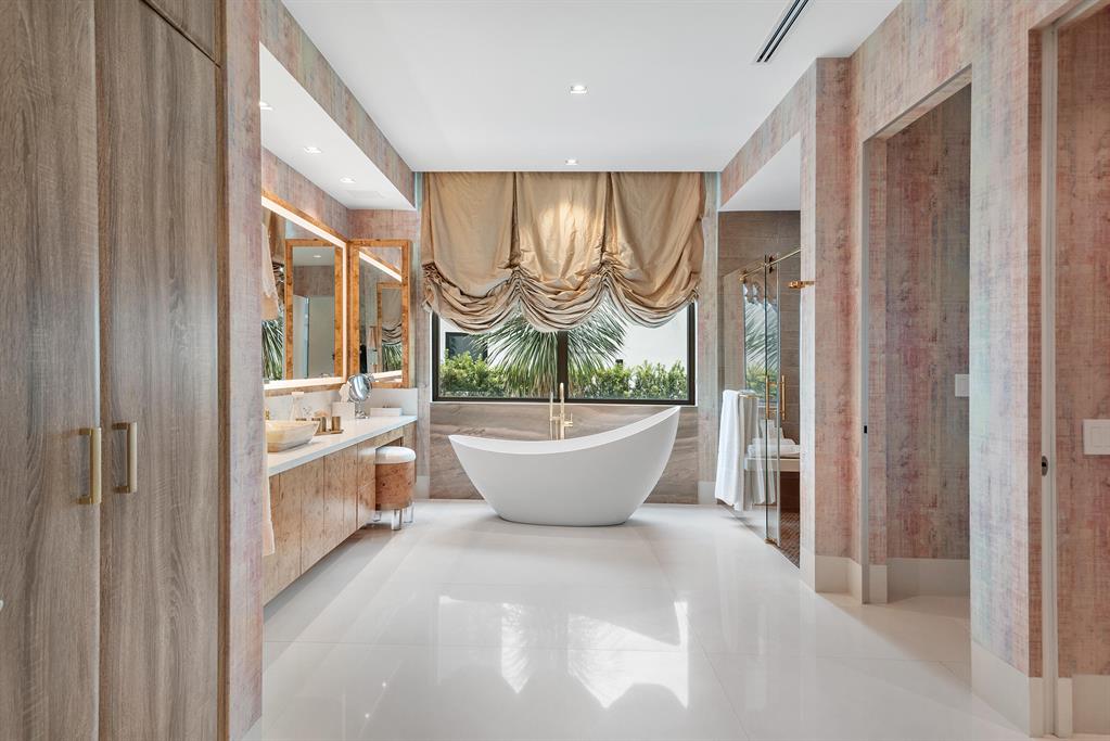 ST ANDREWS COUNTRY CLUB - Residential