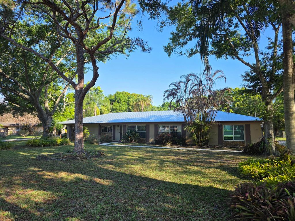 Photo of 5742 Briargate Lane, Fort Pierce, FL 34981 (MLS # R11170024)