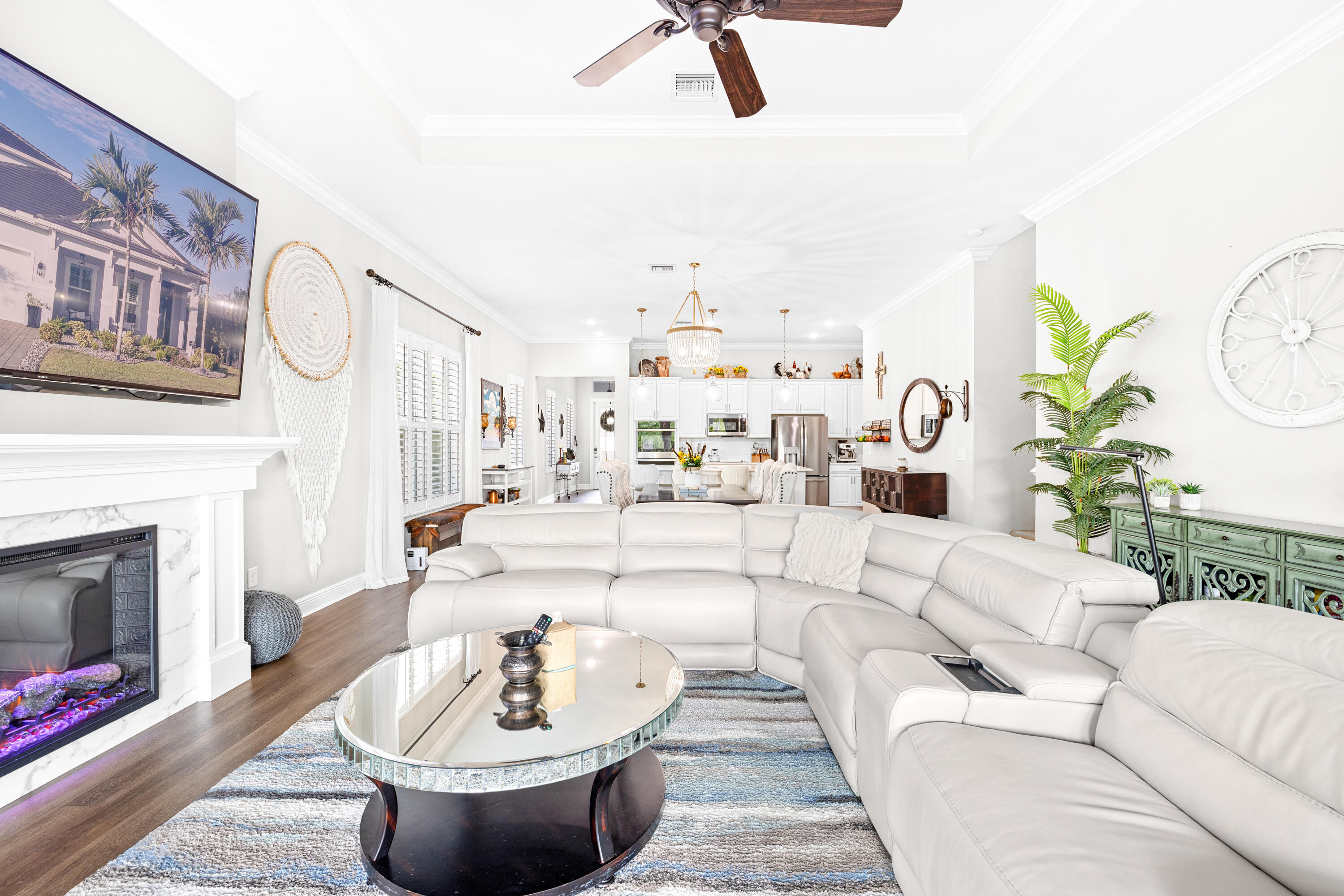 BANYAN BAY - Residential