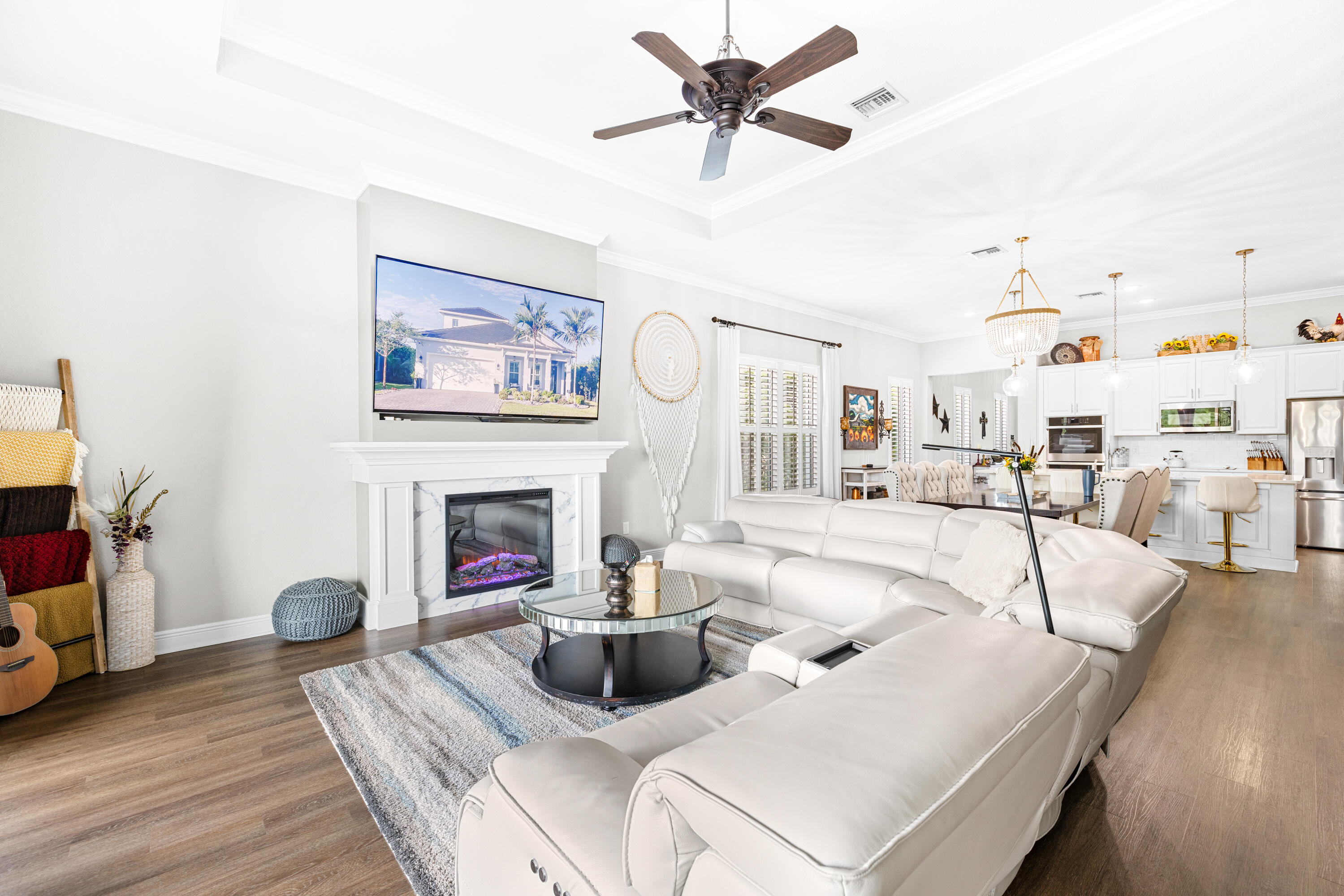 BANYAN BAY - Residential