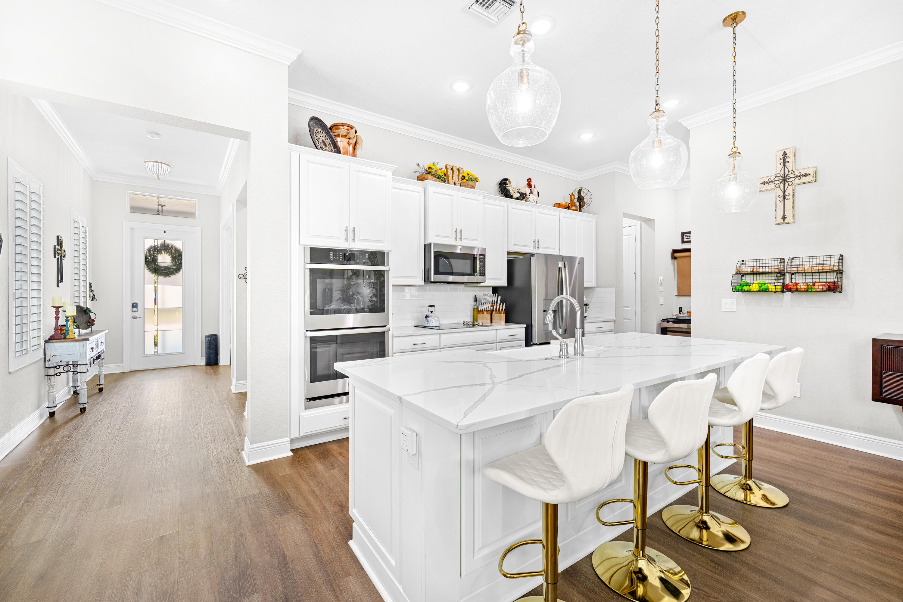 BANYAN BAY - Residential