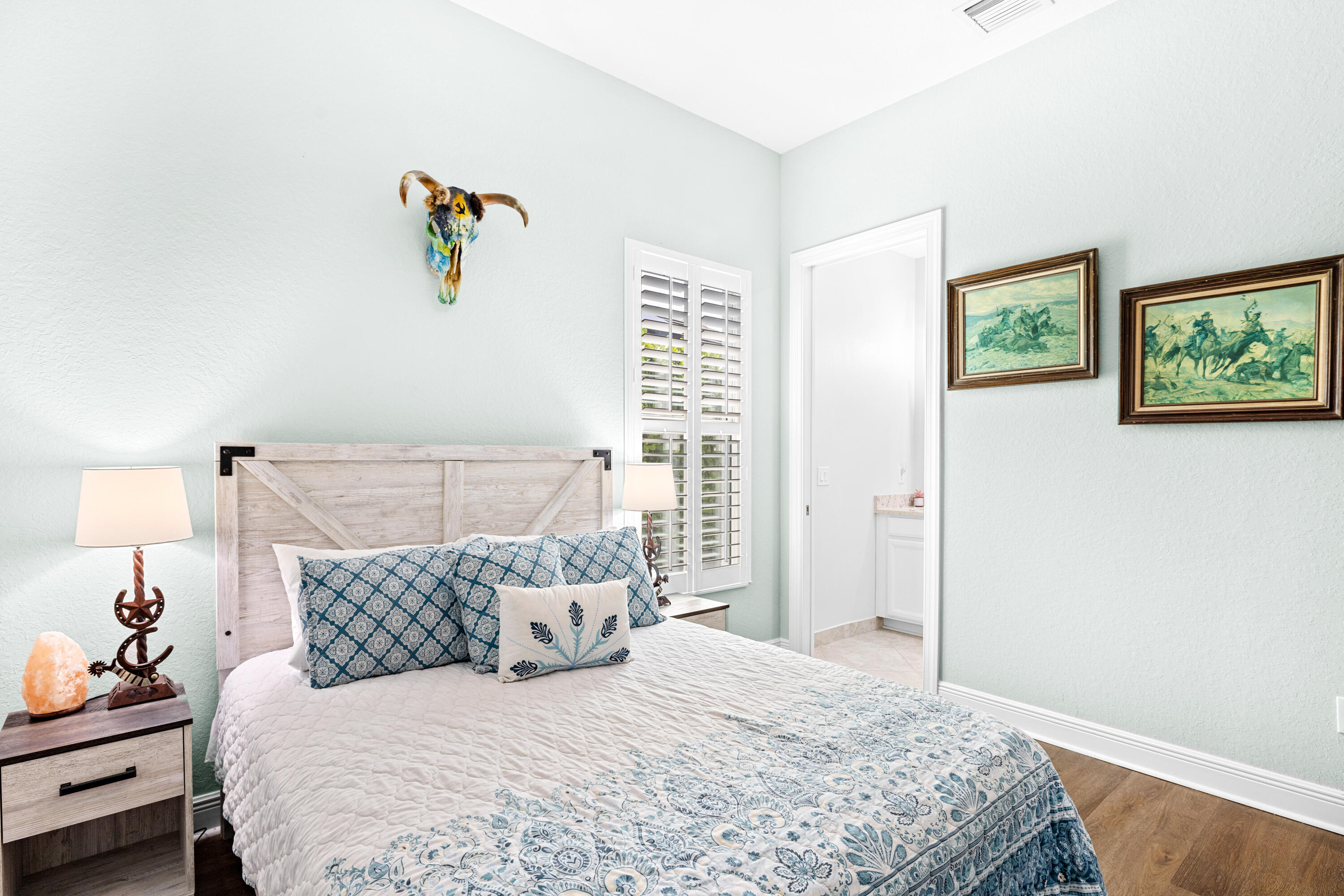 BANYAN BAY - Residential