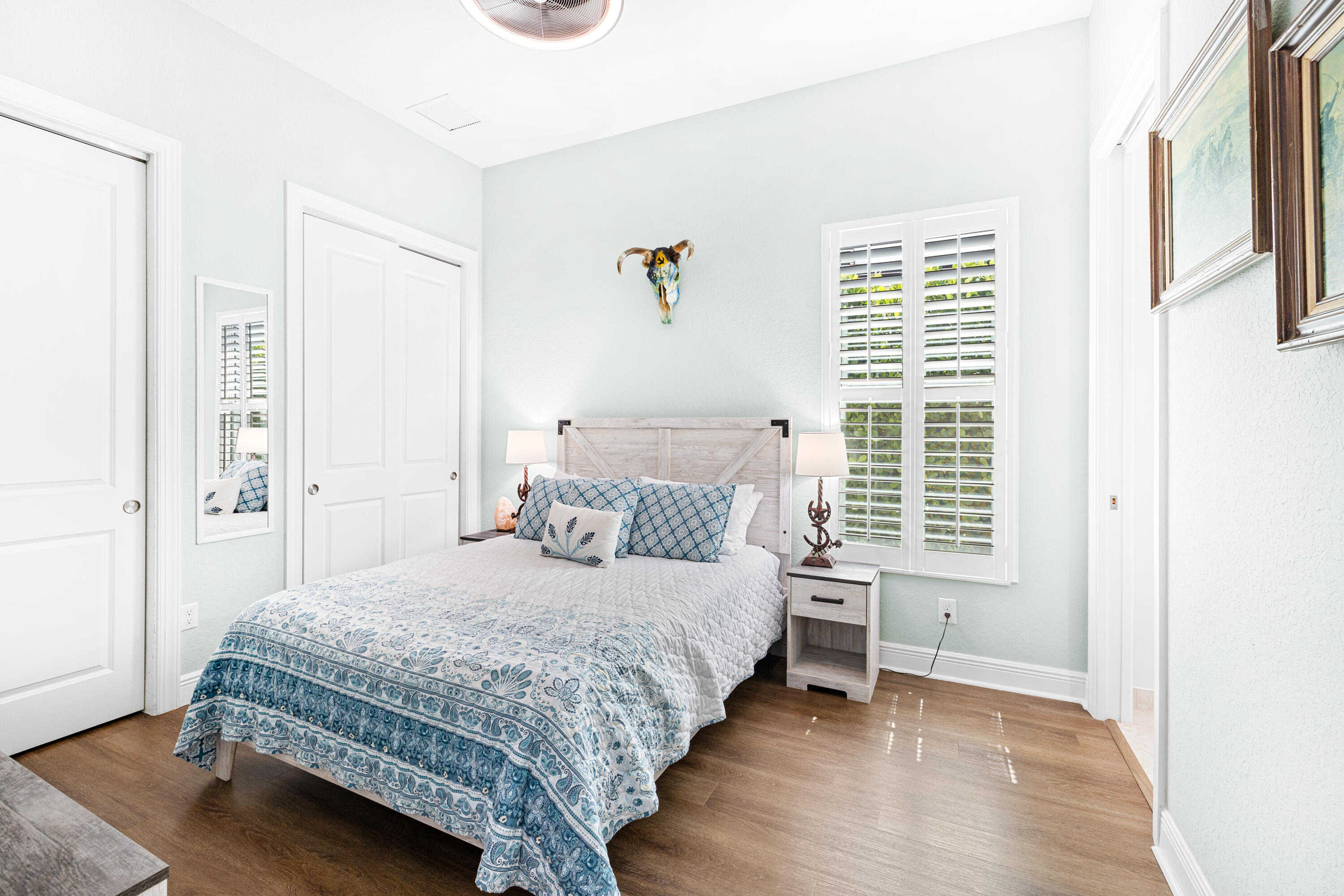 BANYAN BAY - Residential