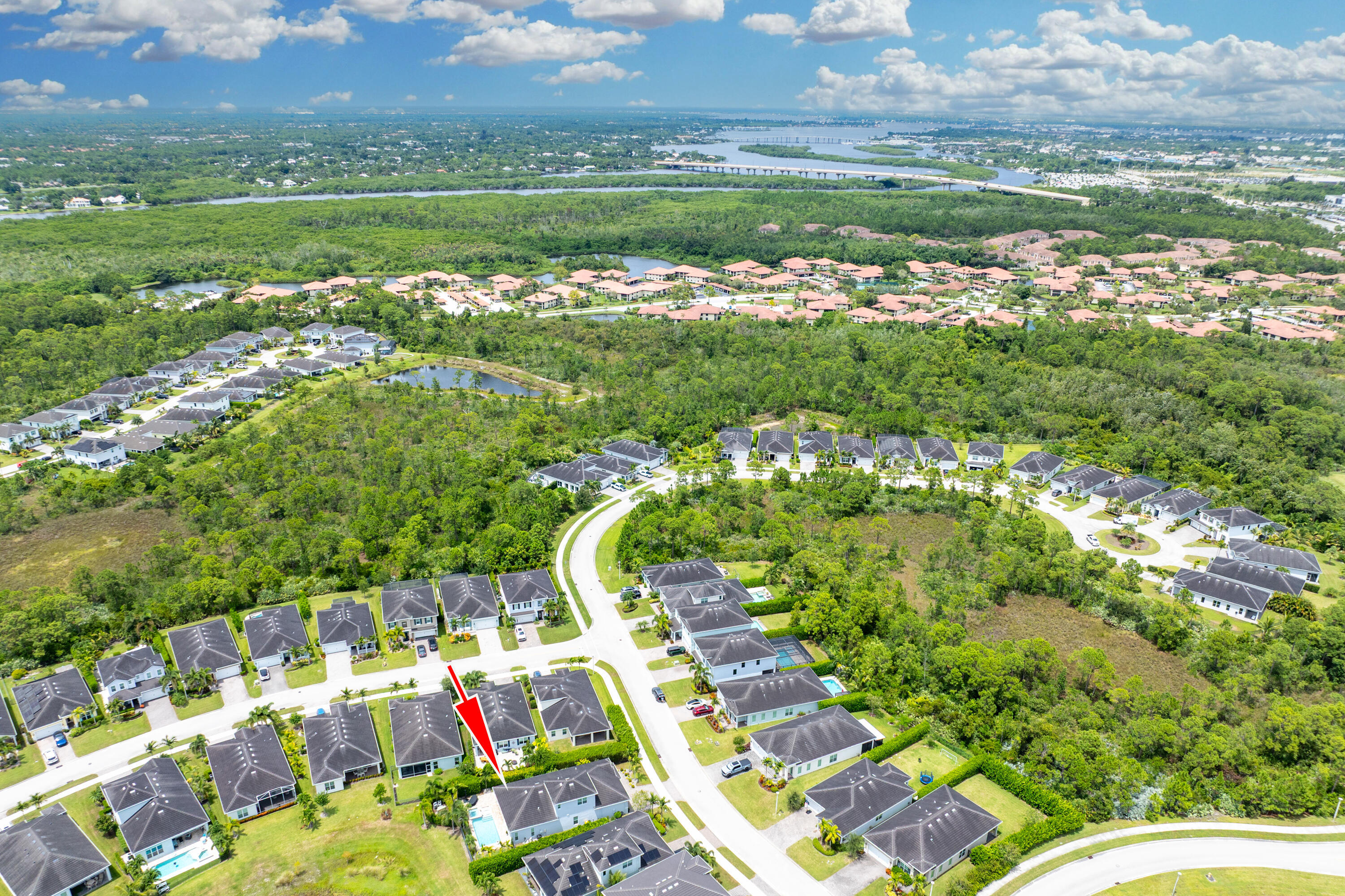 BANYAN BAY - Residential
