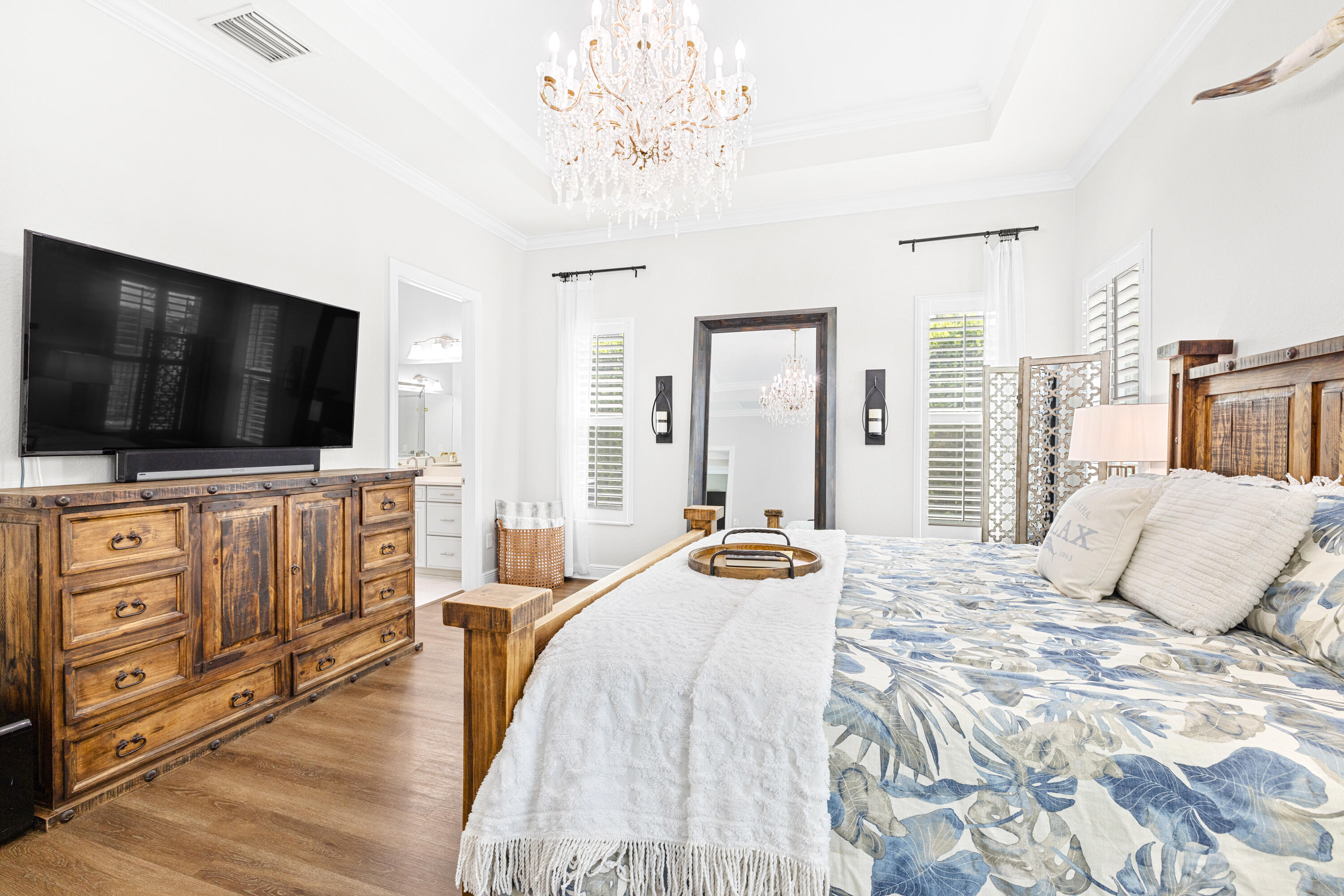 BANYAN BAY - Residential