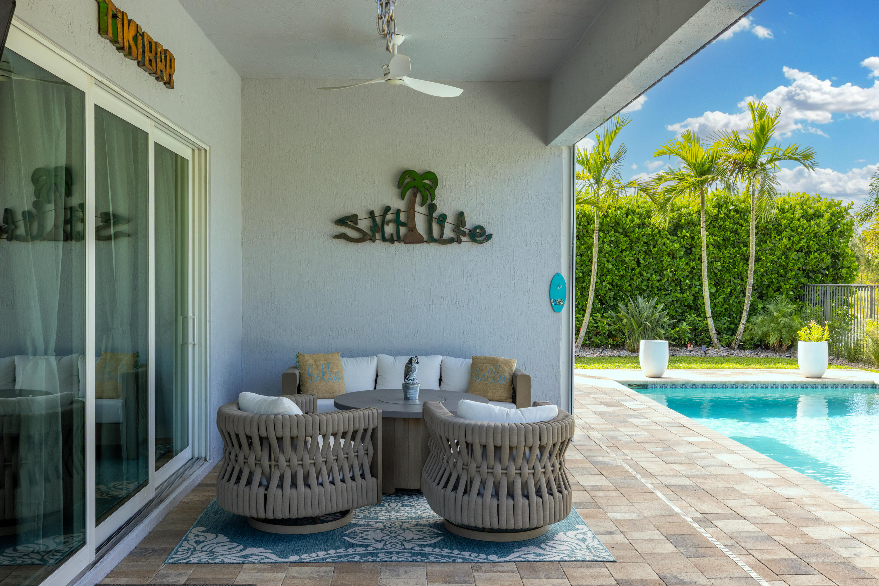 BANYAN BAY - Residential