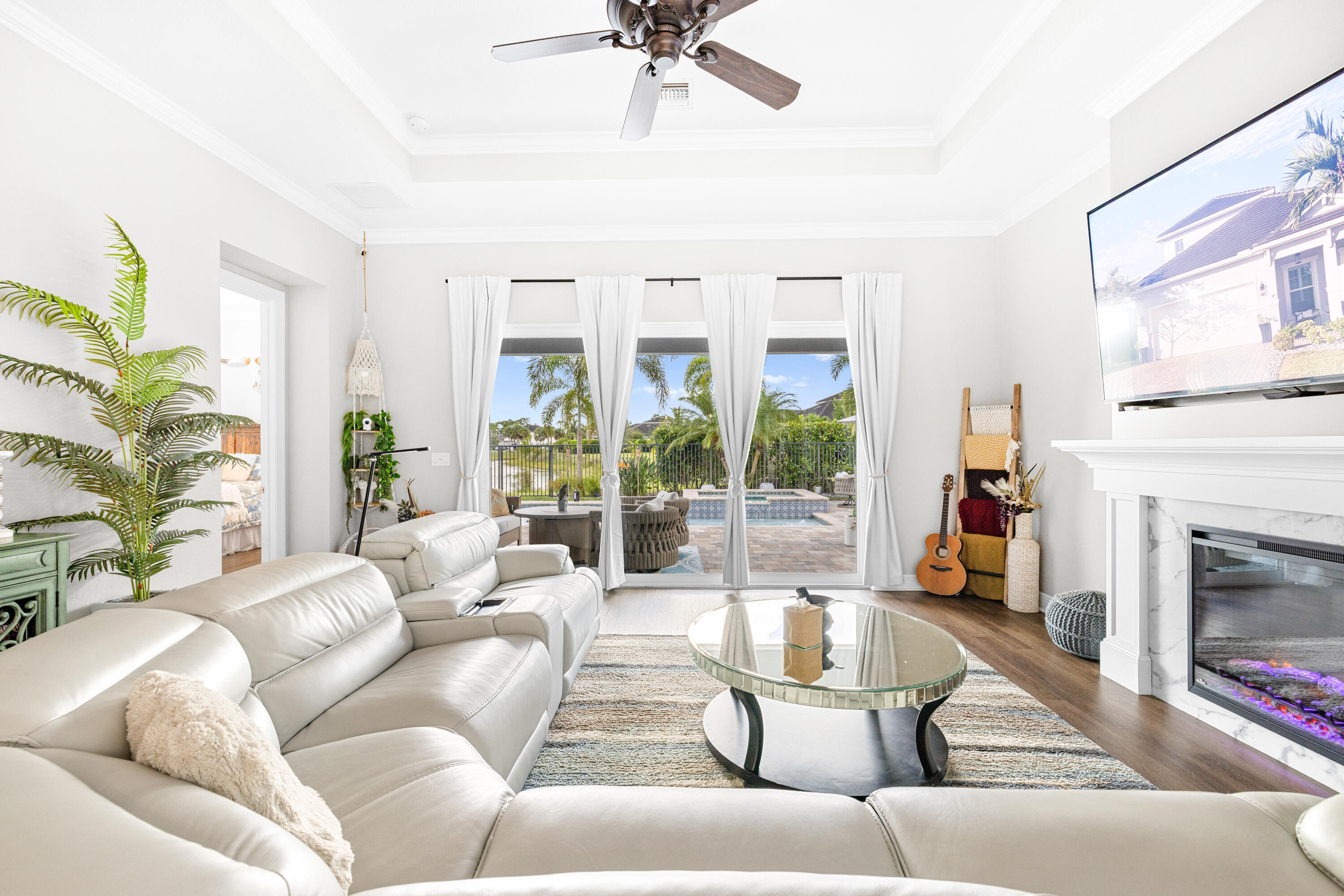 BANYAN BAY - Residential