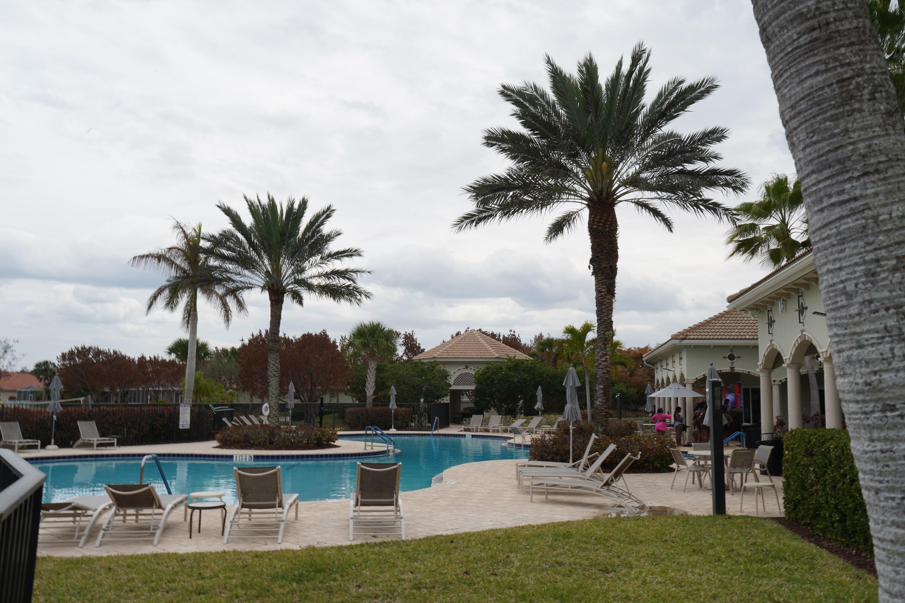 VIZCAYA FALLS PLAT 1 - Residential